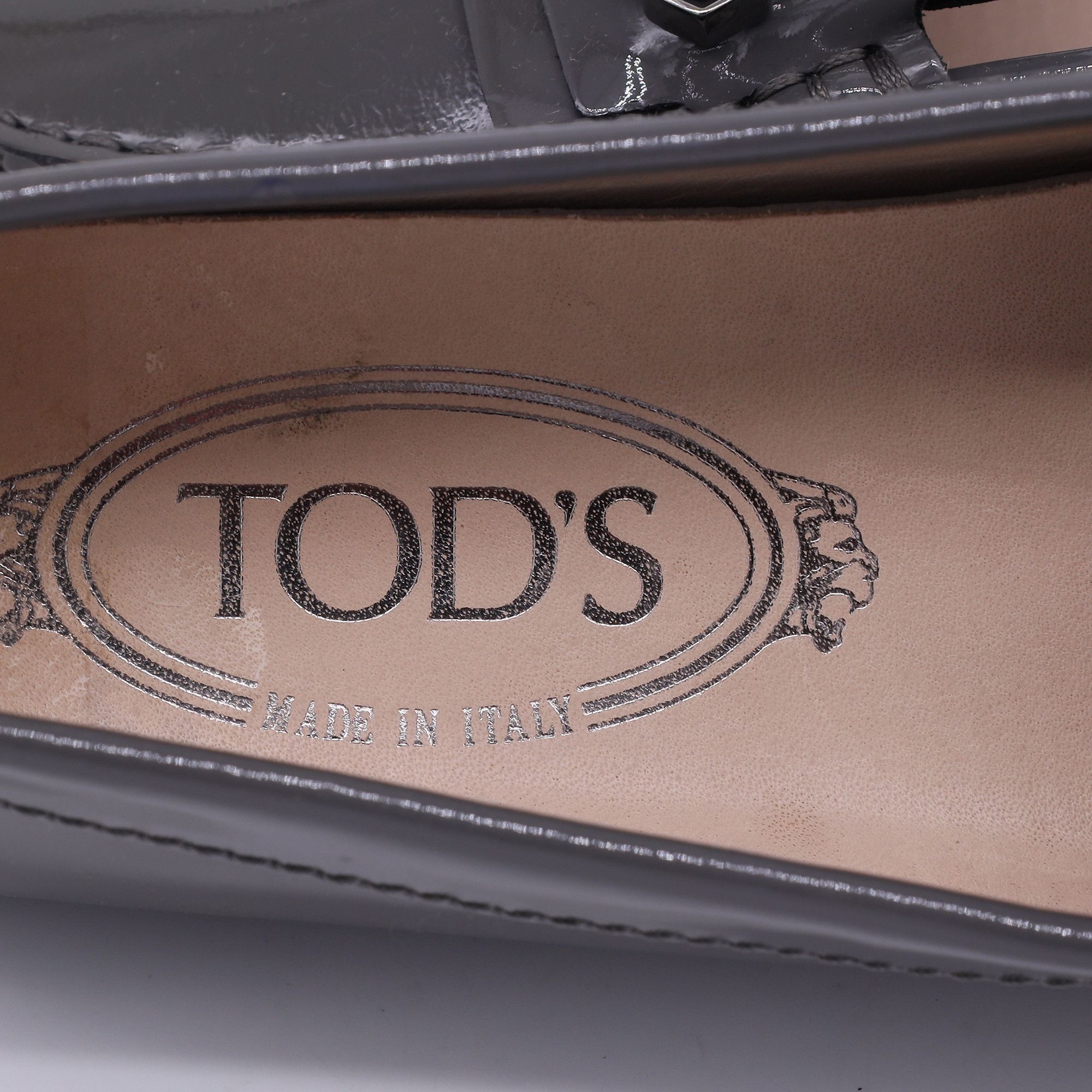 Tod's Tod's Embellished Driver Shoes in Grey Patent Leather Size US 5.5 / IT 35.5 - 6 Thumbnail