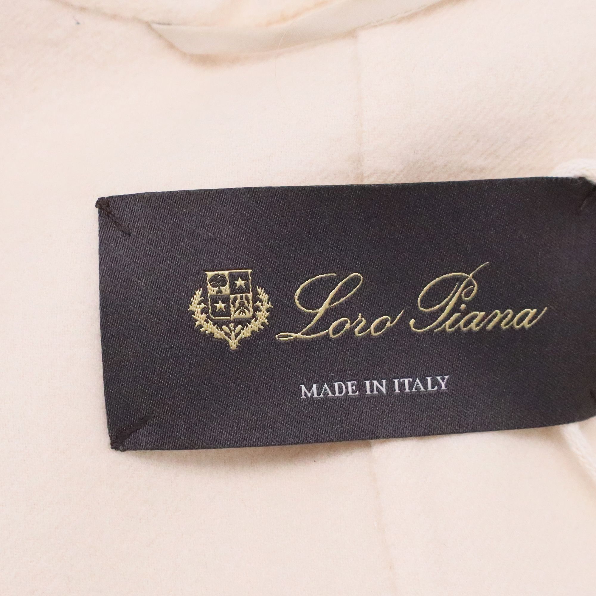 Loro Piana Loro Piana Sleeveless Coat with Pockets in Cream Cashmere Size XS / US 0-2 / IT 36-38 - 5 Thumbnail