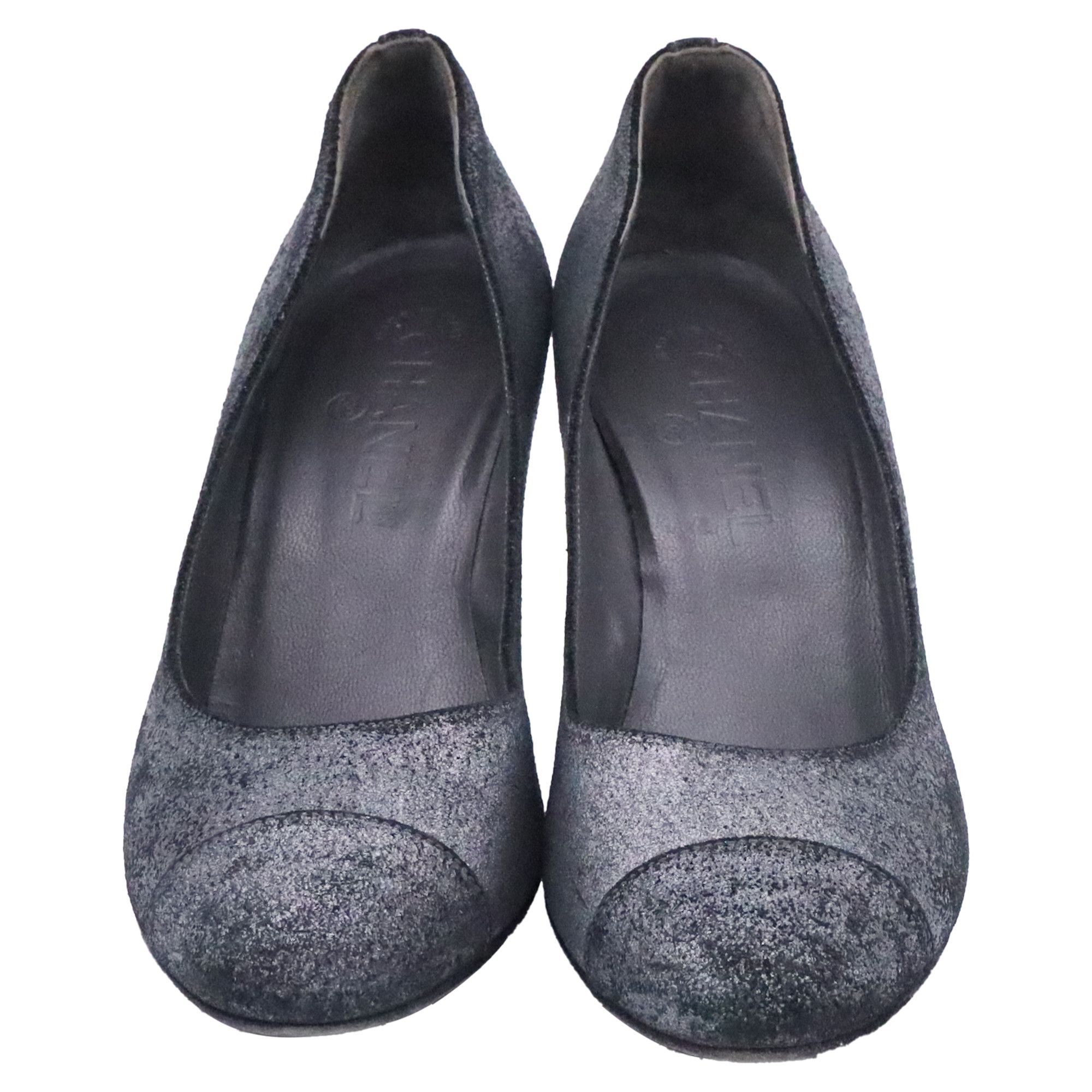 Chanel Chanel CC Distressed Accent Pumps in Grey Suede Size US 7.5 / IT 37.5 - 2 Thumbnail