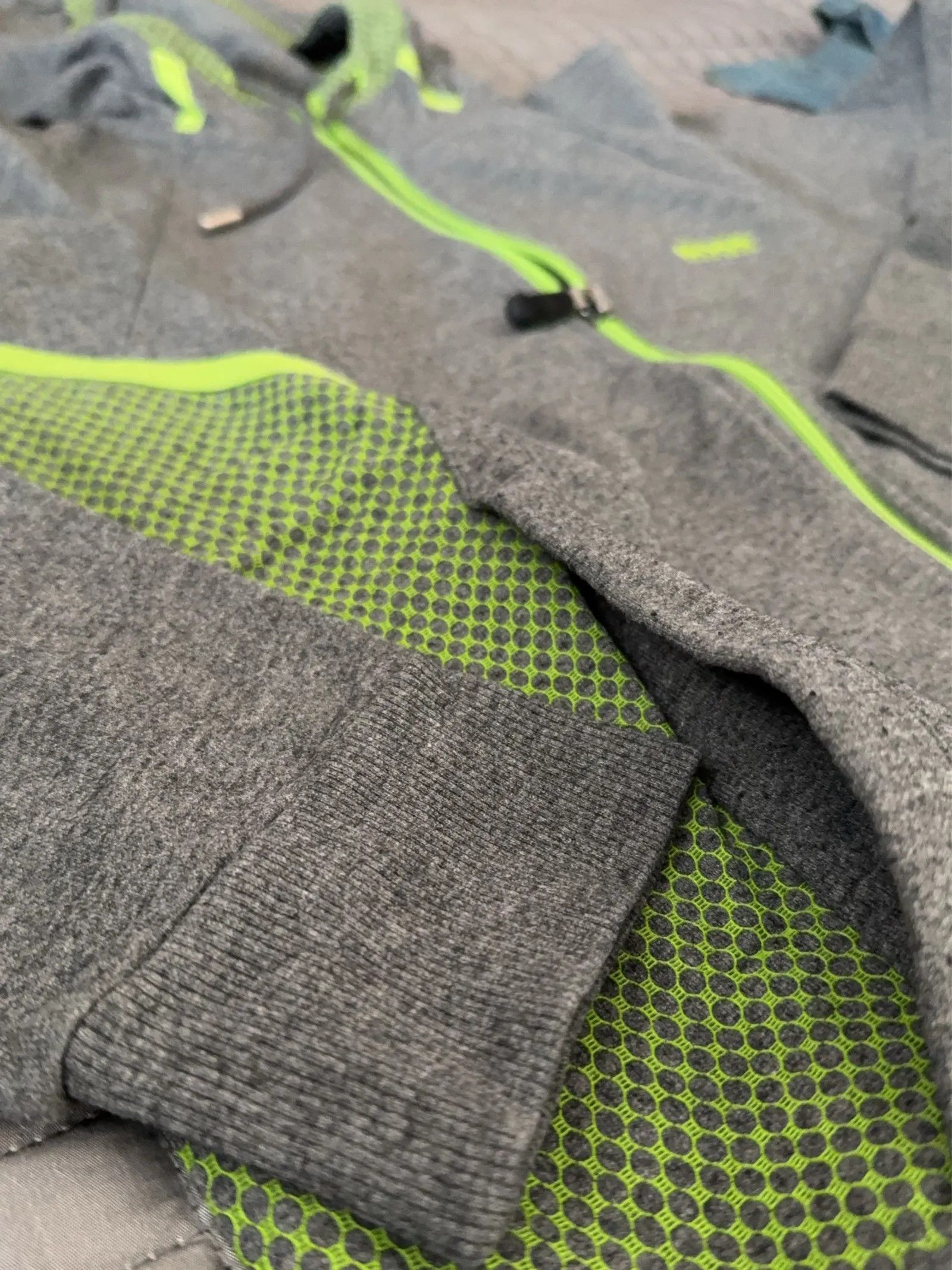 Hugo Boss Hugo Boss Sweatshirt Size US S / EU 44-46 / 1 - 4 Thumbnail