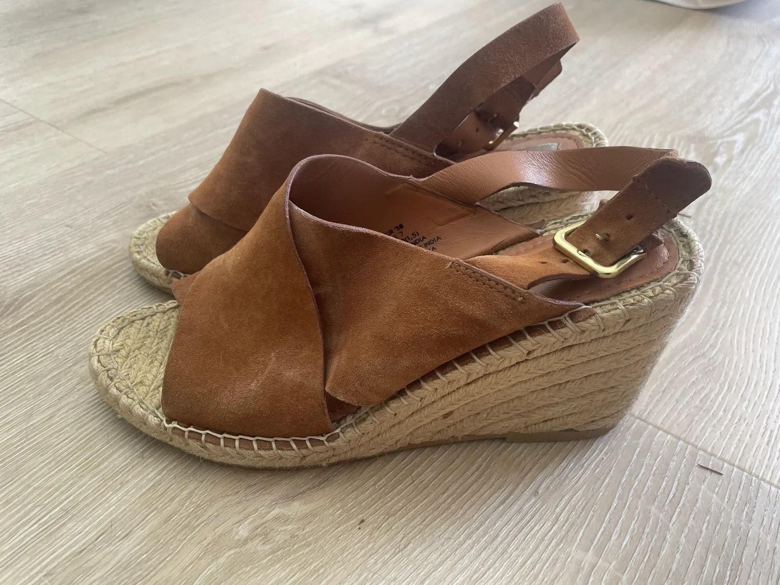 H&M H&M Sandals Size US 8 / IT 38 - 2 Thumbnail