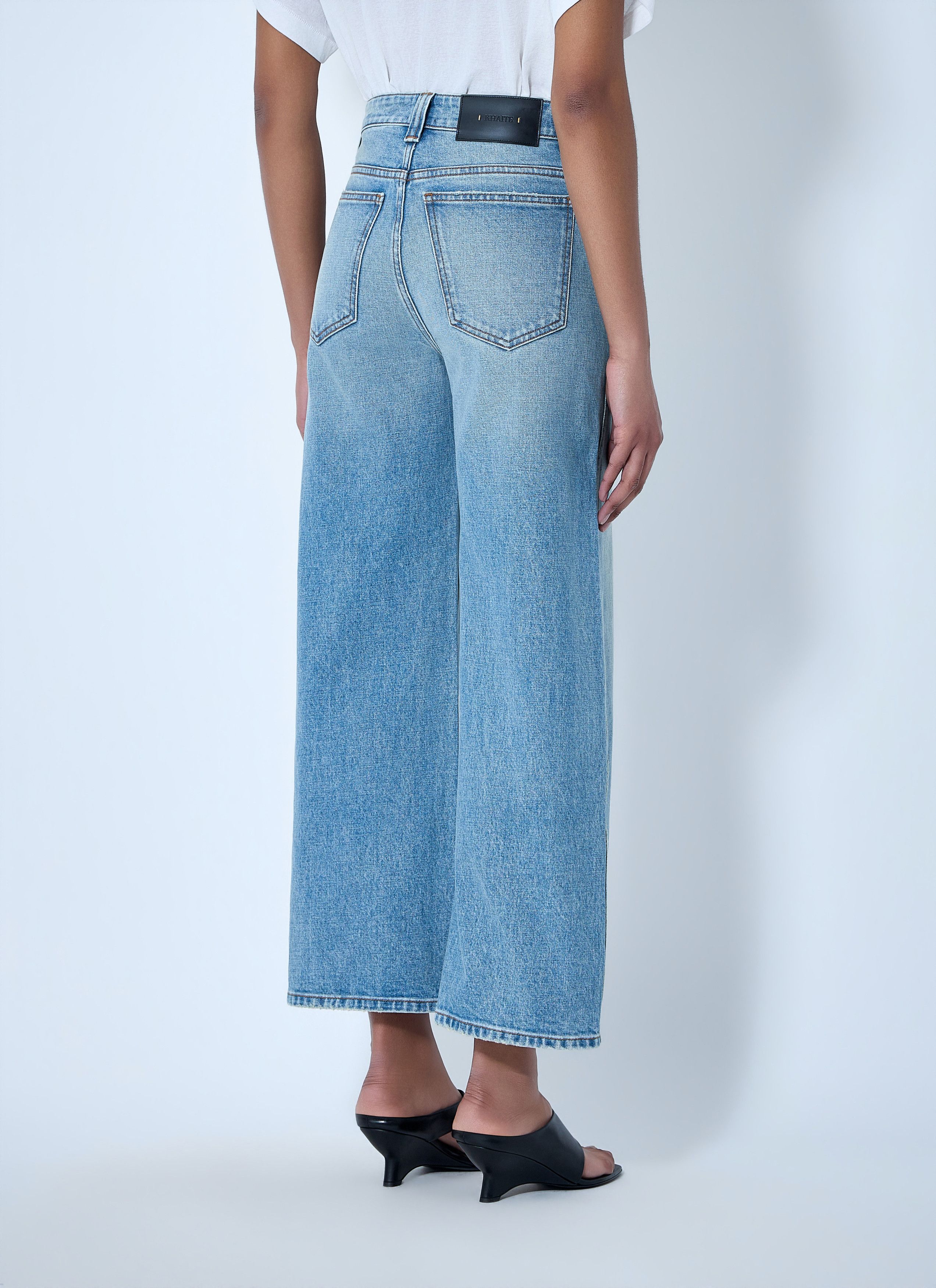KHAITE Wide-Leg Denim Culottes Size 26" / US 2 / IT 38 - 4 Thumbnail