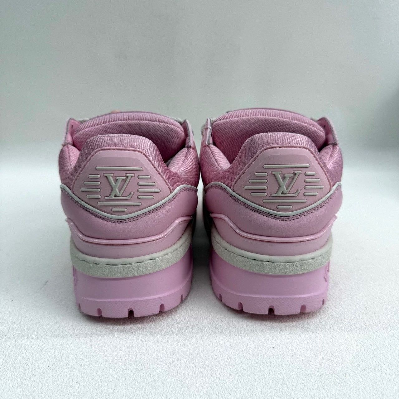 Louis Vuitton Louis Vuitton Trainer Maxi Sneakers Pink Size 36 Size US 6 / IT 36 - 6 Thumbnail