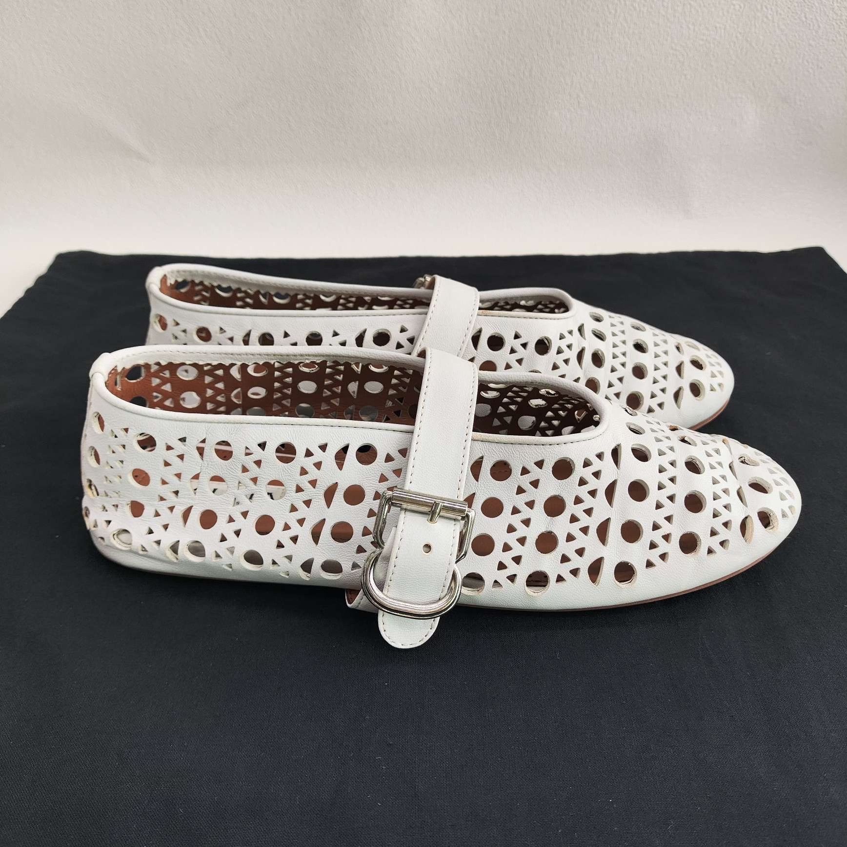 Alaia Alaia White Laser-Cut Flat Shoes Size 38 Size US 8 / IT 38 - 5 Thumbnail