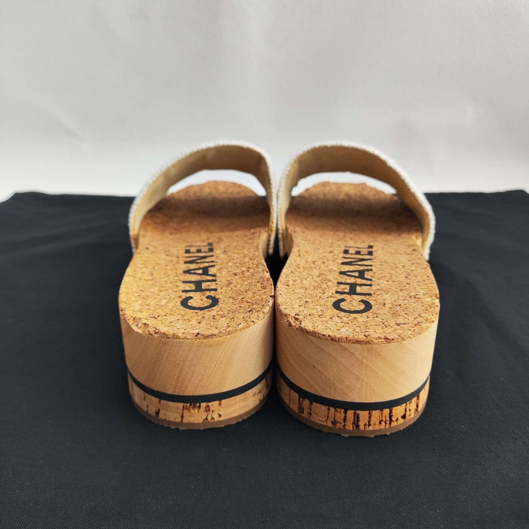 Chanel Chanel Tweed Logo Slides Size 39/40 Size US 9 / IT 39 - 6 Thumbnail