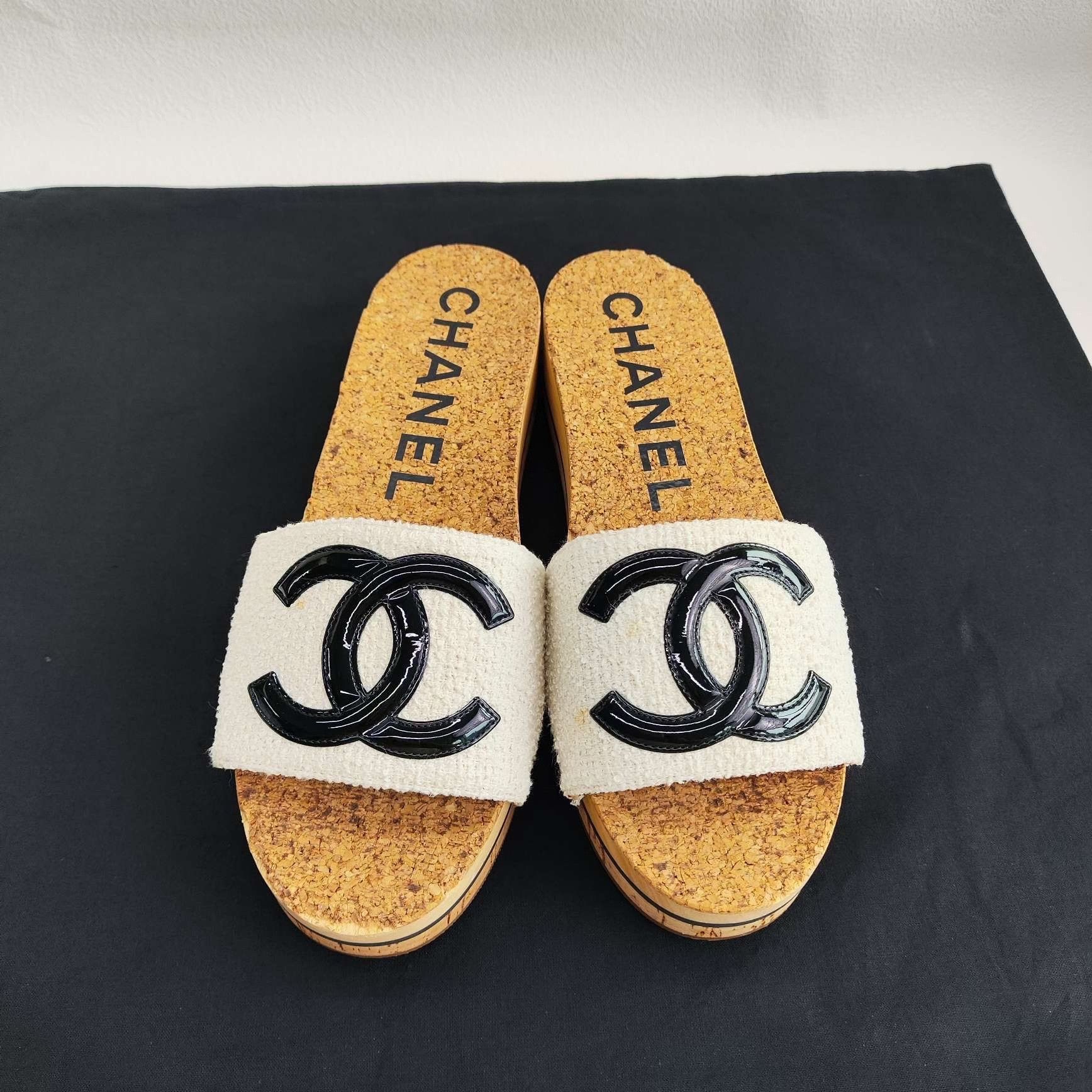 Chanel Chanel Tweed Logo Slides Size 39/40 Size US 9 / IT 39 - 3 Thumbnail