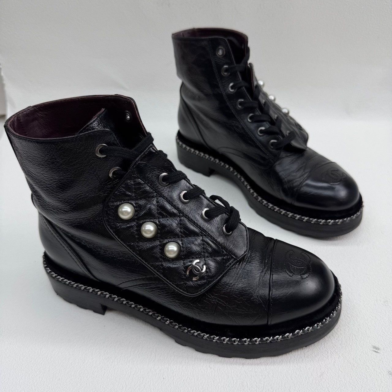 Chanel Chanel Pearl Quilted Lace Up Boots Size 37 Size US 7 / IT 37 - 4 Thumbnail