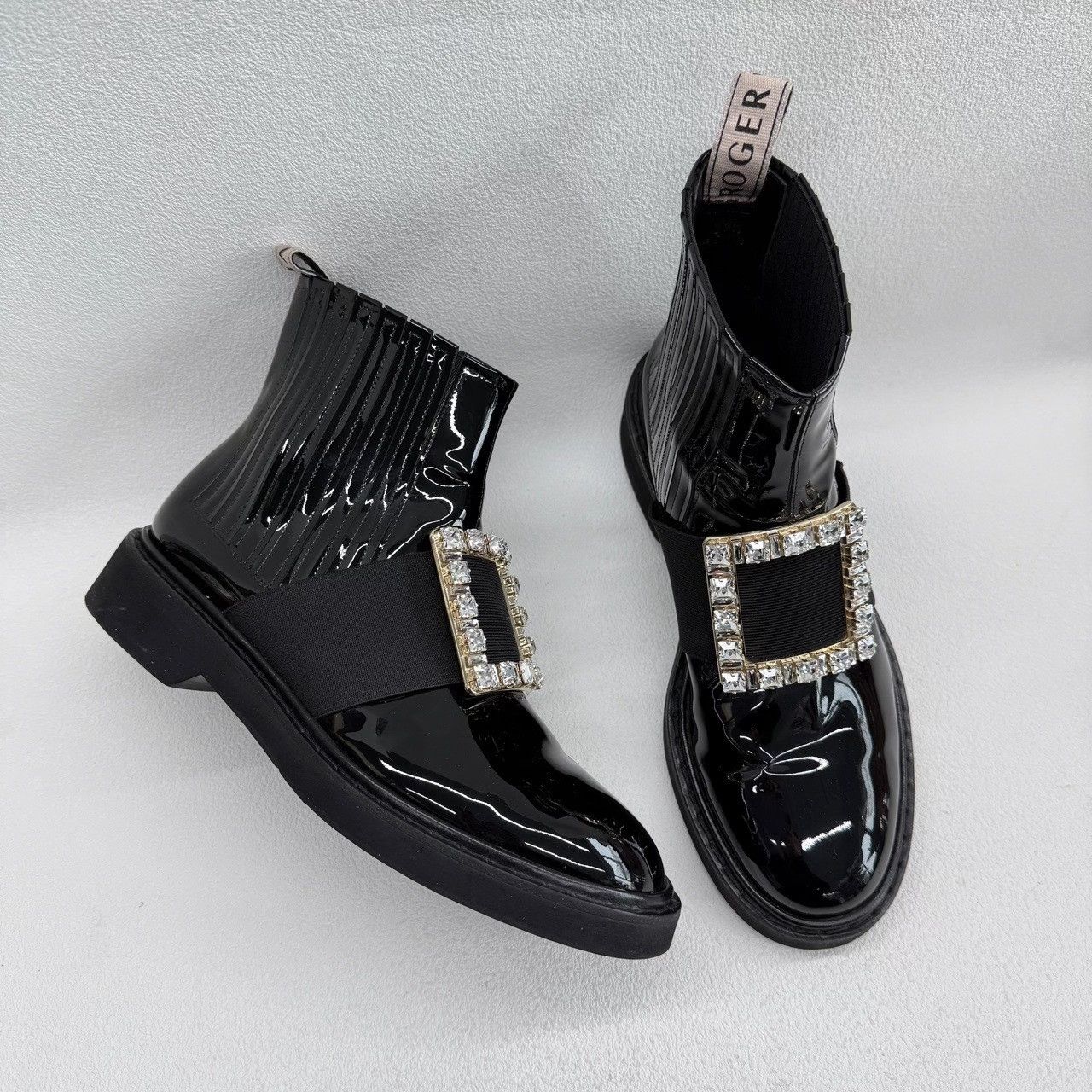 Roger Vivier Roger Vivier Crystal Buckle Patent Chelsea Boots Size 37.5 Size US 7.5 / IT 37.5 - 4 Thumbnail