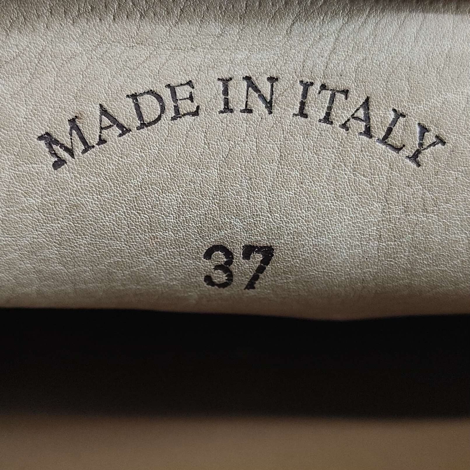 Loro Piana Loro Piana Summer Charms Suede Loafers Size 37 Size US 7 / IT 37 - 7 Thumbnail