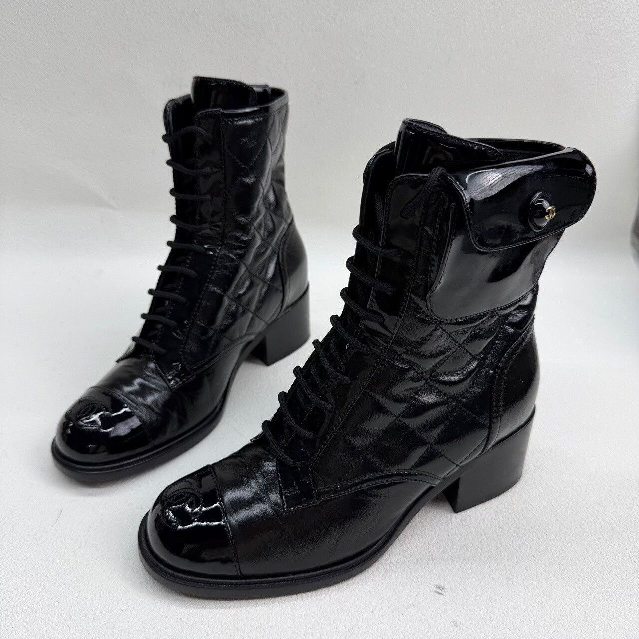 Chanel Chanel Quilted Patent Leather Lace-Up Boots Size 35.5 Size US 5.5 / IT 35.5 - 2 Thumbnail