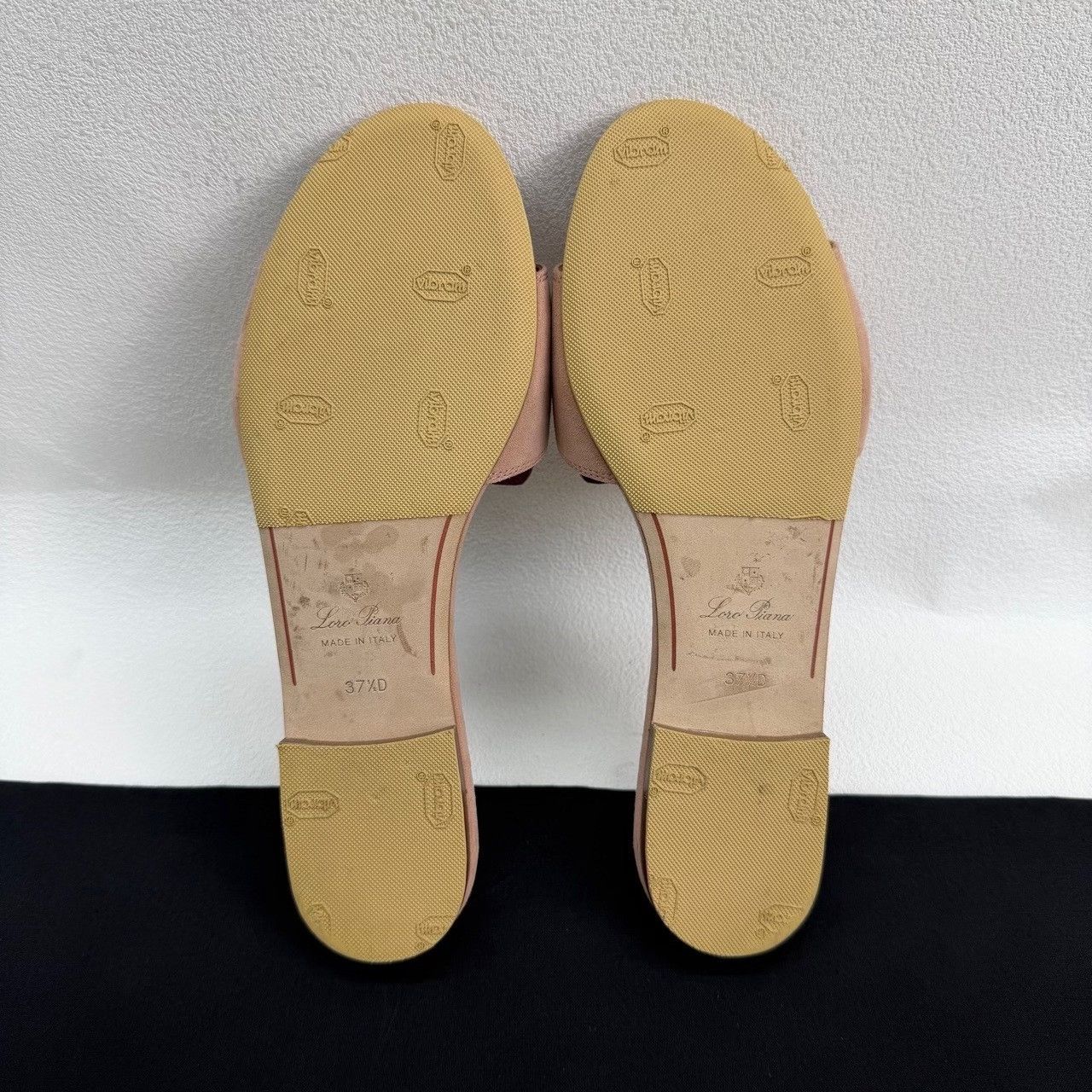 Loro Piana Loro Piana Summer Charms Suede Sandals Size 37.5 Size US 7.5 / IT 37.5 - 8 Thumbnail