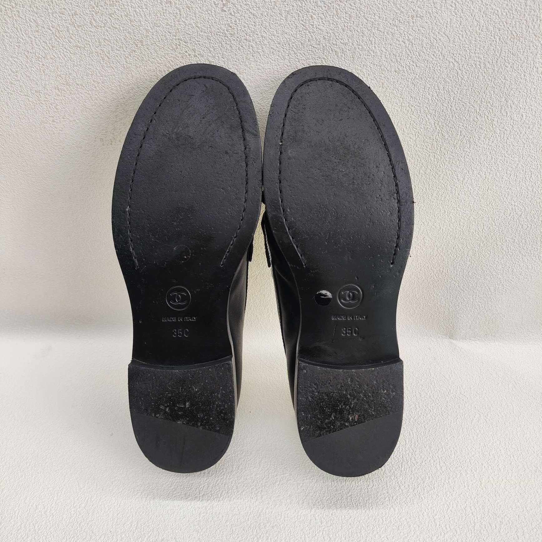 Chanel Chanel Gold Logo Loafers Size 35 Size US 5 / IT 35 - 8 Thumbnail