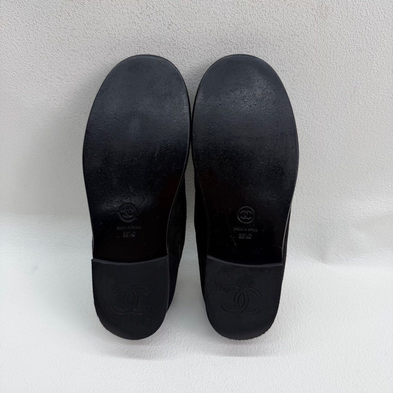 Chanel Chanel Suede CC Loafers Size 36.5 Size US 6.5 / IT 36.5 - 8 Thumbnail