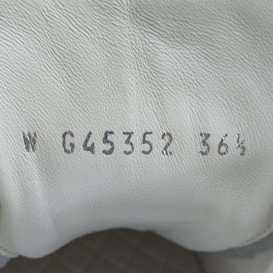 Chanel Chanel Pink Canvas Low-Top Sneakers Size 36.5 Size US 6.5 / IT 36.5 - 7 Thumbnail