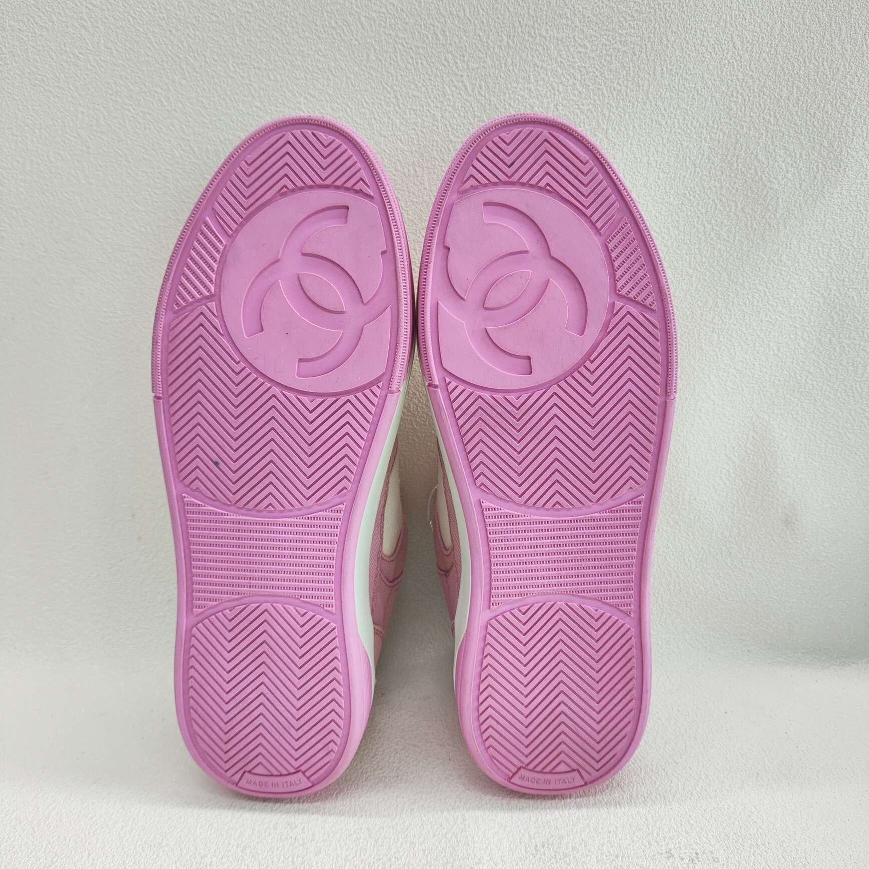 Chanel Chanel Pink Canvas Low-Top Sneakers Size 36 Size US 6 / IT 36 - 8 Thumbnail