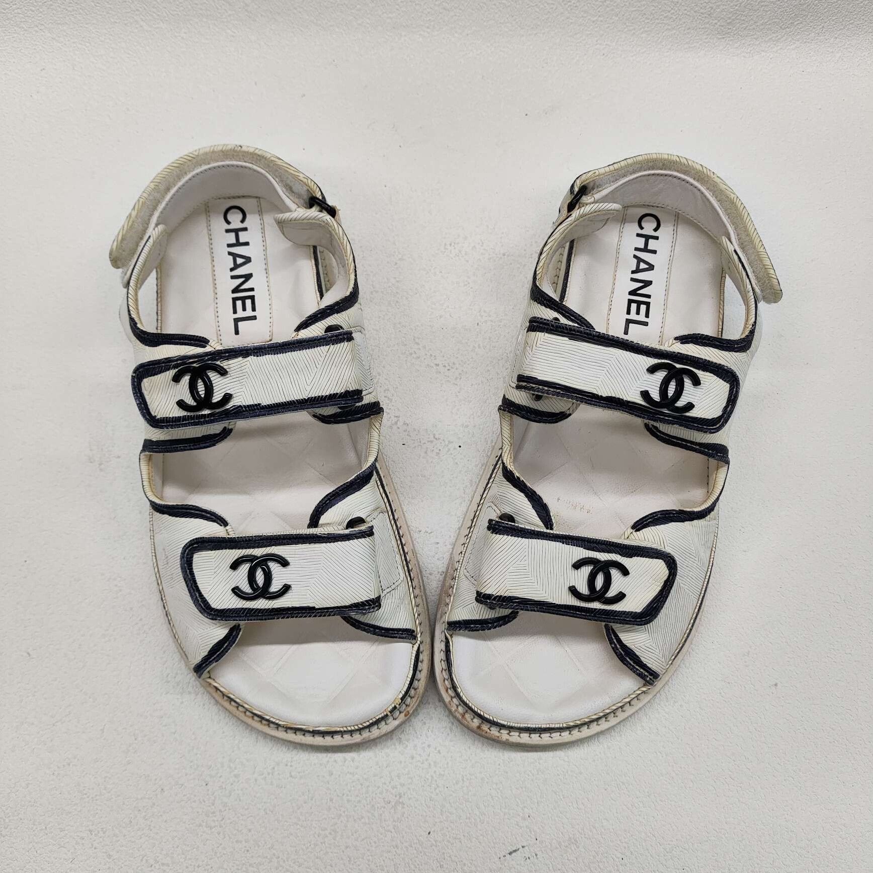 Chanel Chanel CC Logo Velcro Sandals Size 36.5 Size US 6.5 / IT 36.5 - 10 Thumbnail