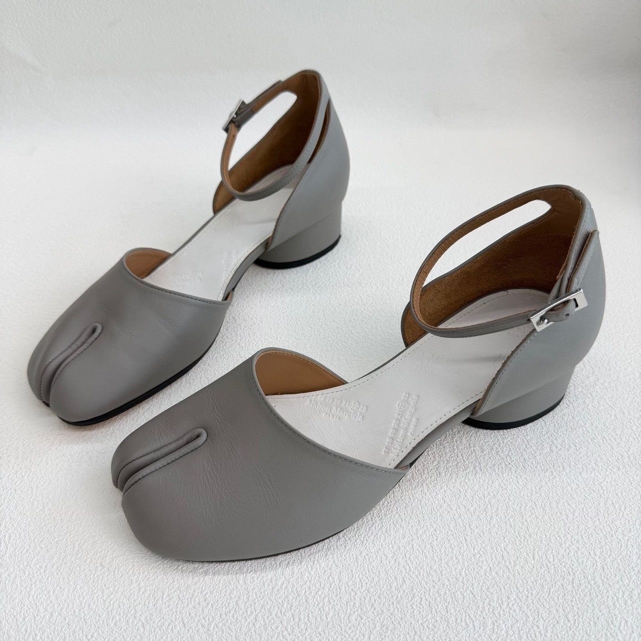 Maison Margiela Maison Margiela Tabi Grey Strap Heels Size 36 Size US 6 / IT 36 - 2 Thumbnail