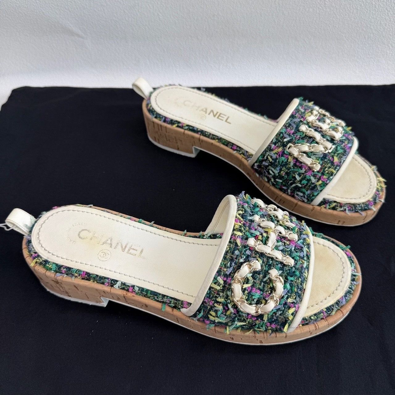 Chanel Chanel Tweed Logo Slides Size 38 Size US 8 / IT 38 - 4 Thumbnail