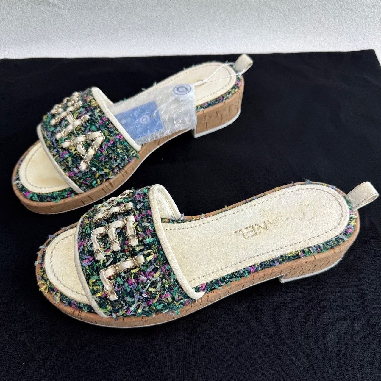 Chanel Chanel Tweed Logo Slides Size 38 Size US 8 / IT 38 - 2 Thumbnail