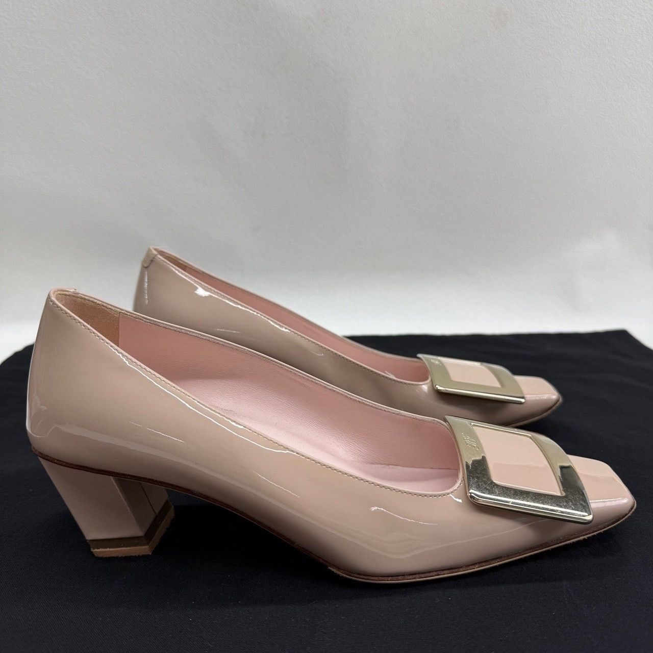 Roger Vivier Roger Vivier Patent Leather Square Buckle Heels Size 34 Size US 4 / IT 34 - 5 Thumbnail