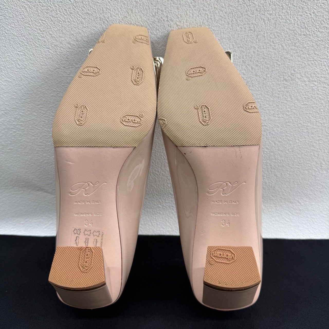 Roger Vivier Roger Vivier Patent Leather Square Buckle Heels Size 34 Size US 4 / IT 34 - 8 Thumbnail