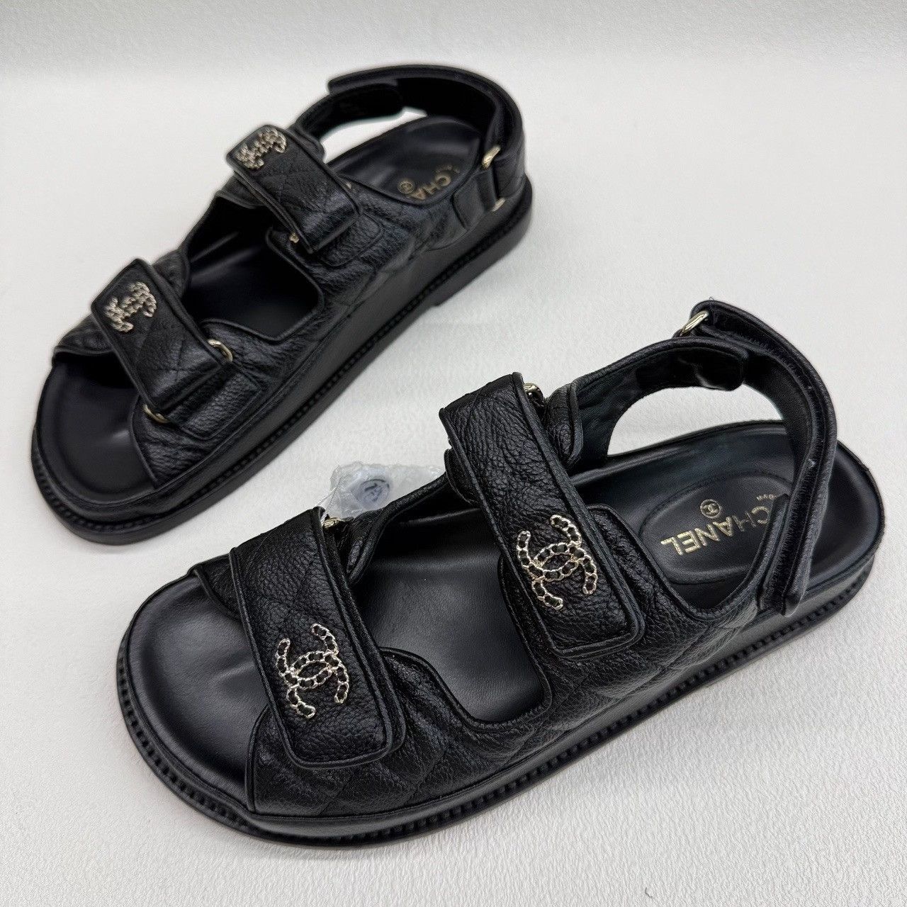 Chanel Chanel Quilted Leather CC Logo Sandals Size 36.5 Size US 6.5 / IT 36.5 - 2 Thumbnail