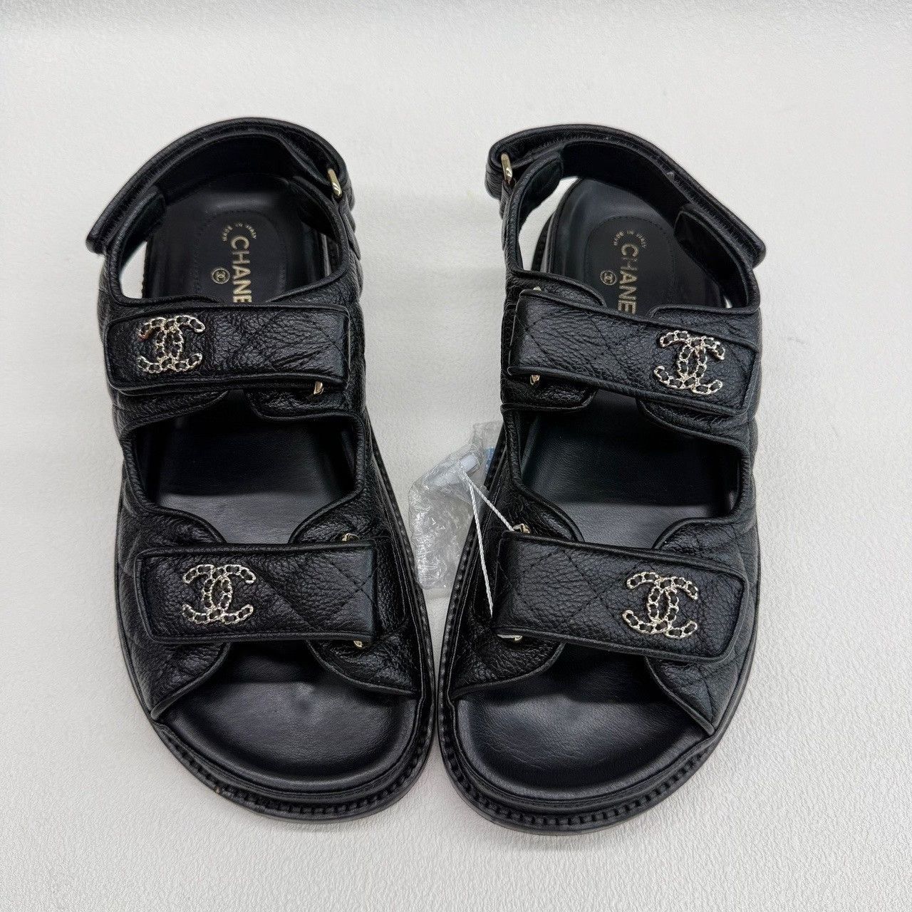 Chanel Chanel Quilted Leather CC Logo Sandals Size 36.5 Size US 6.5 / IT 36.5 - 10 Thumbnail