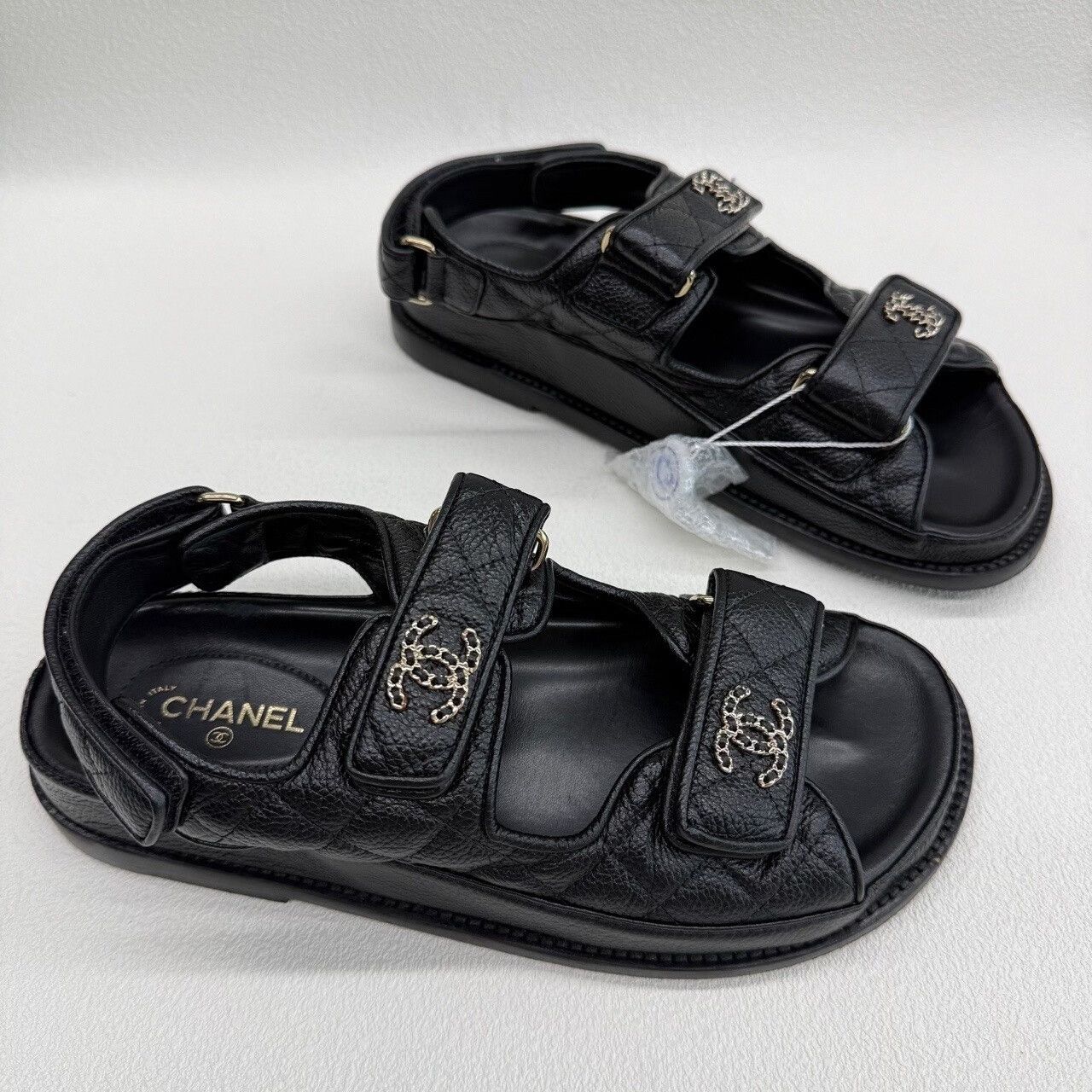 Chanel Chanel Quilted Leather CC Logo Sandals Size 36.5 Size US 6.5 / IT 36.5 - 4 Thumbnail