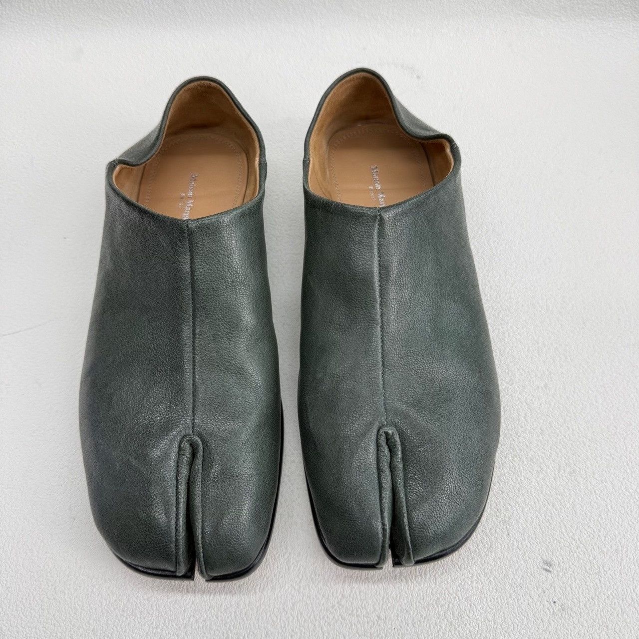 Maison Margiela Maison Margiela Tabi Leather Slip Ons Size 7 Size US 7 / EU 40 - 3 Thumbnail