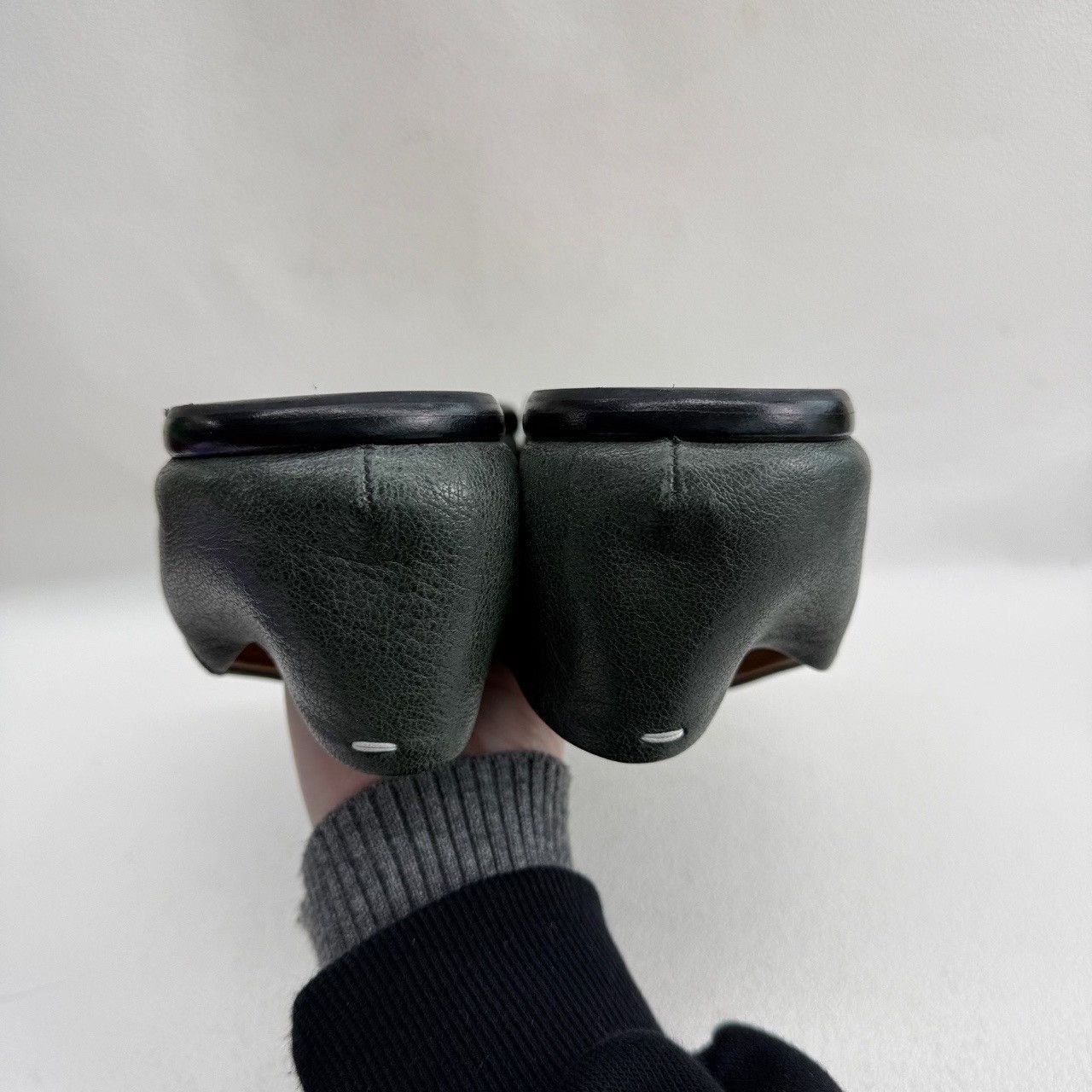 Maison Margiela Maison Margiela Tabi Leather Slip Ons Size 7 Size US 7 / EU 40 - 7 Thumbnail