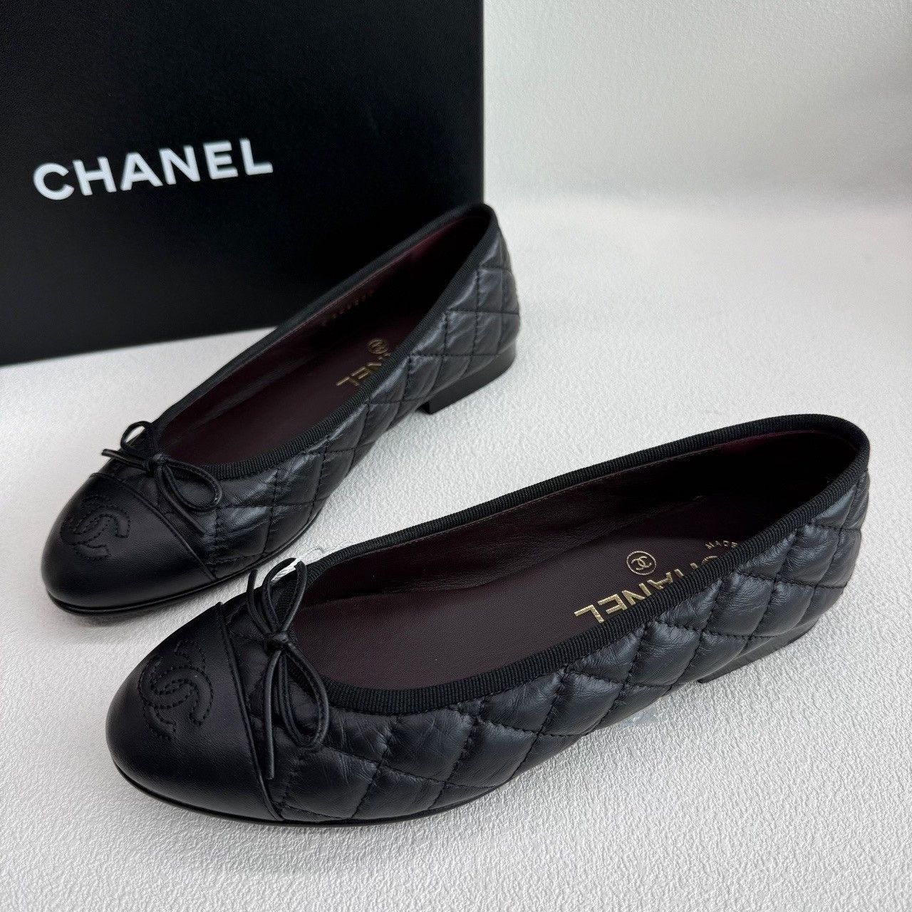 Chanel Chanel Quilted Bow Ballet Flats Size 36 Size US 6 / IT 36 - 3 Thumbnail