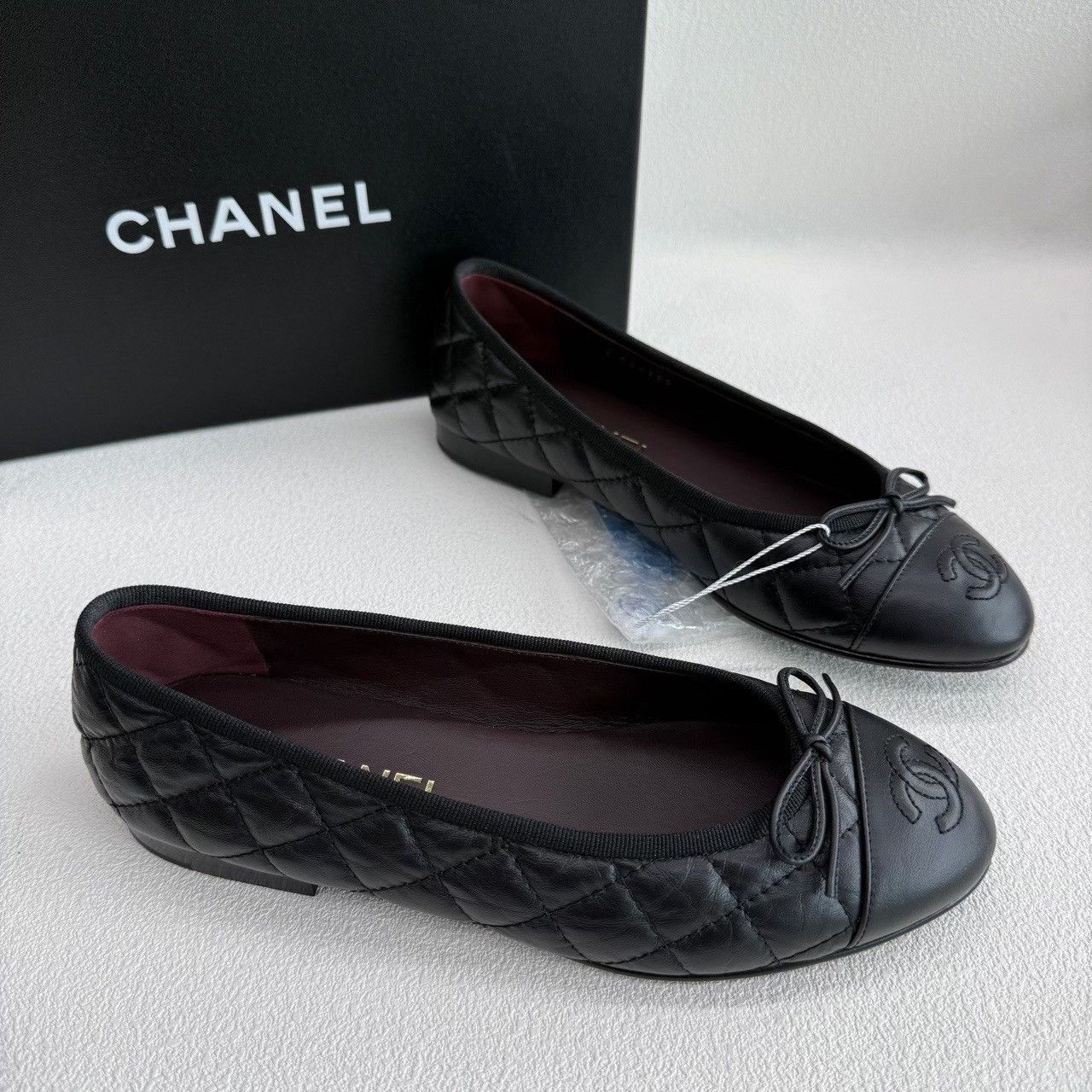 Chanel Chanel Quilted Bow Ballet Flats Size 36 Size US 6 / IT 36 - 5 Thumbnail