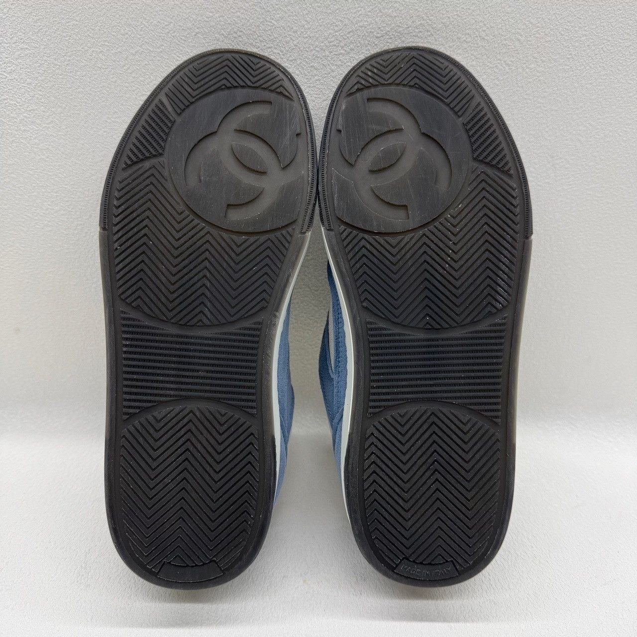 Chanel Chanel Blue Suede Low-Top Sneakers Size 37 Size US 7 / IT 37 - 8 Thumbnail