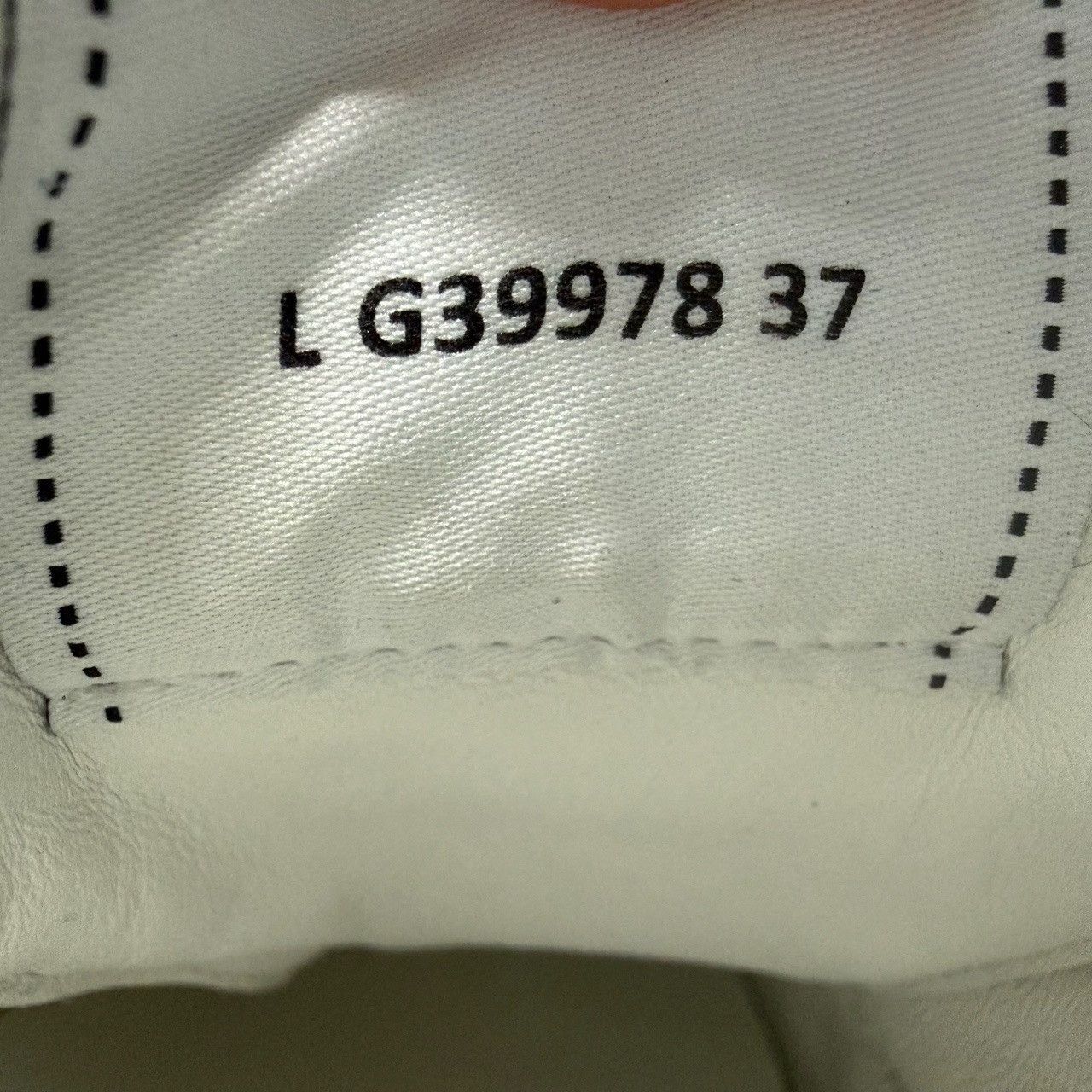 Chanel Chanel Blue Suede Low-Top Sneakers Size 37 Size US 7 / IT 37 - 7 Thumbnail