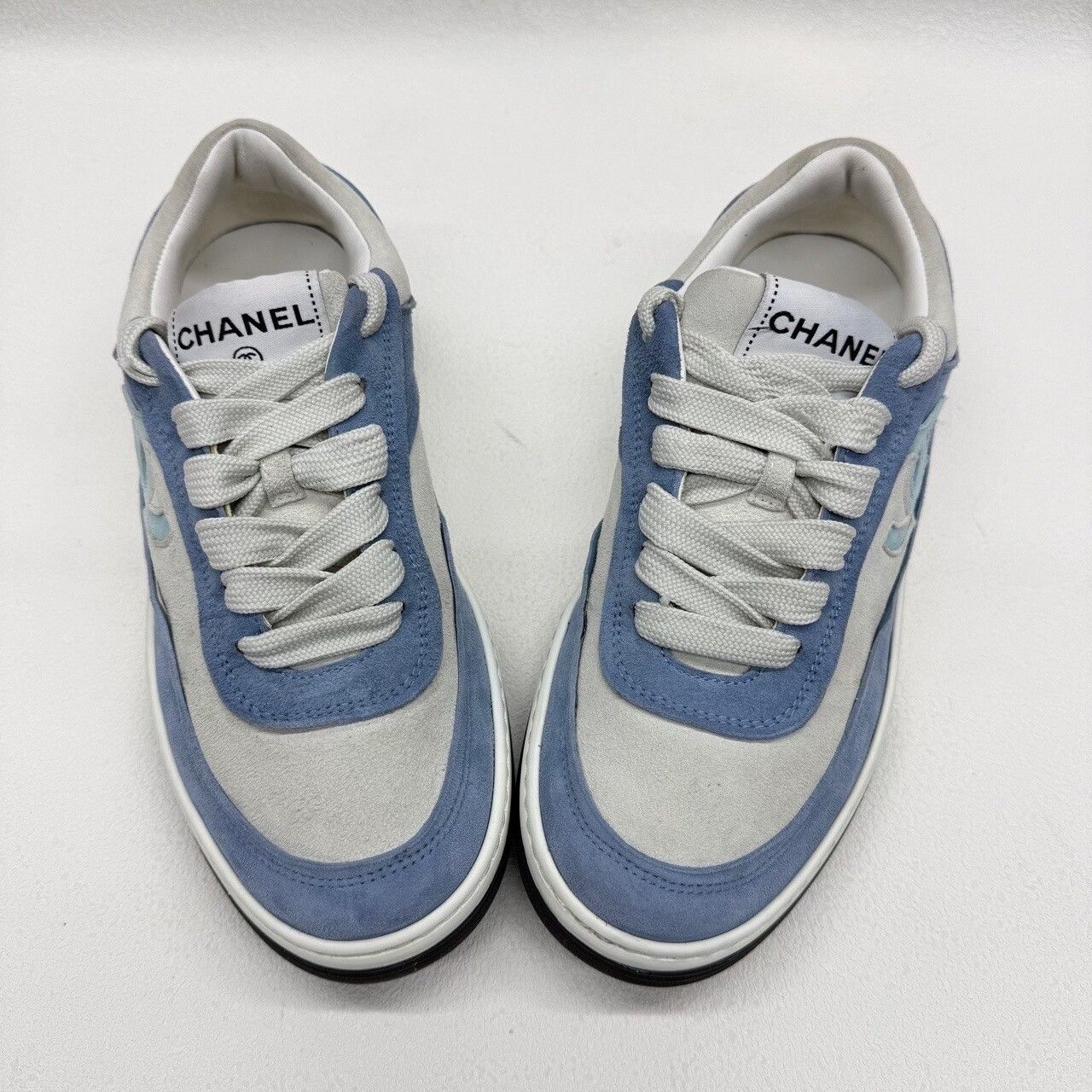 Chanel Chanel Blue Suede Low-Top Sneakers Size 37 Size US 7 / IT 37 - 10 Thumbnail