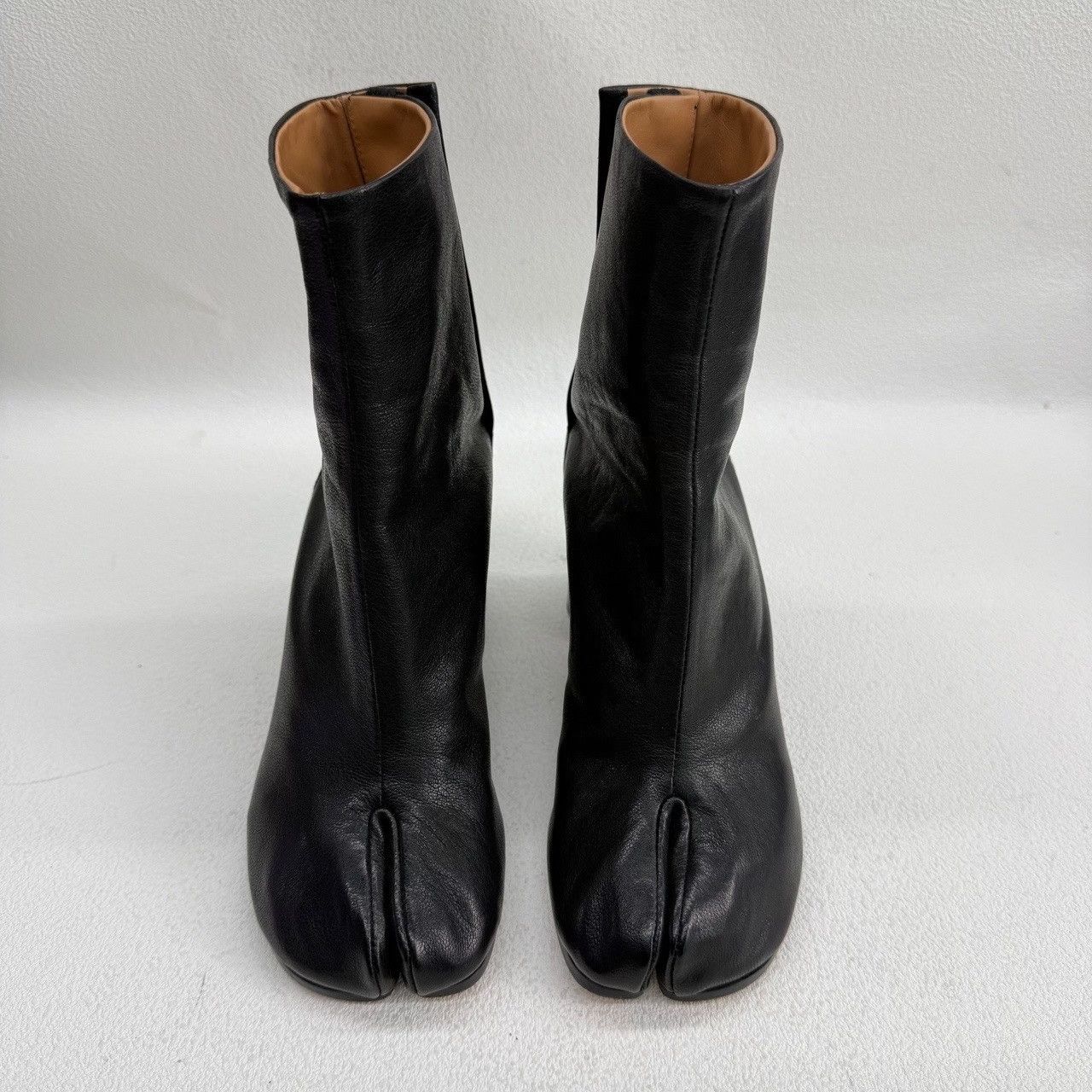 Maison Margiela Maison Margiela Black Leather Tabi Boots Size 35 Size US 5 / IT 35 - 3 Thumbnail