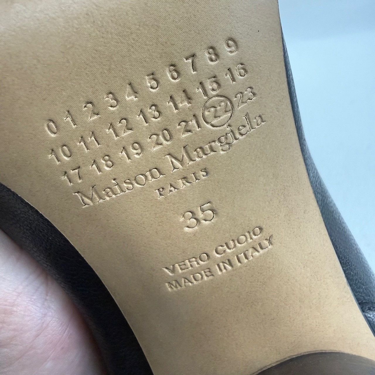 Maison Margiela Maison Margiela Black Leather Tabi Boots Size 35 Size US 5 / IT 35 - 8 Thumbnail