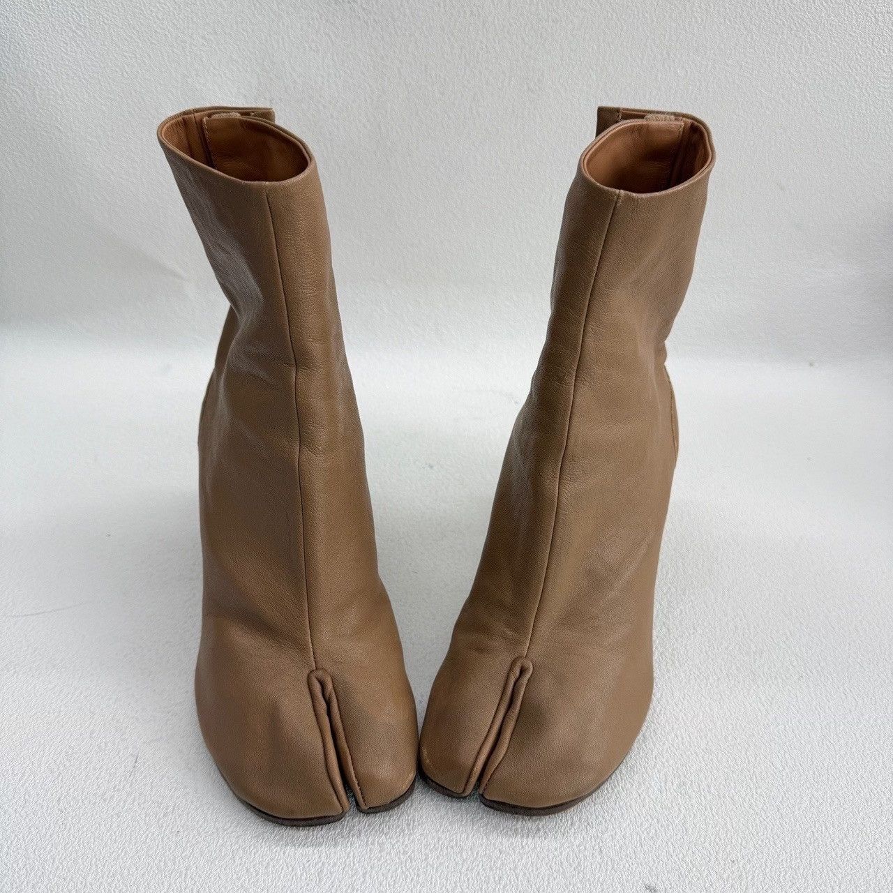 Maison Margiela Maison Margiela Tabi Boots Size 37 Size US 7 / IT 37 - 10 Thumbnail
