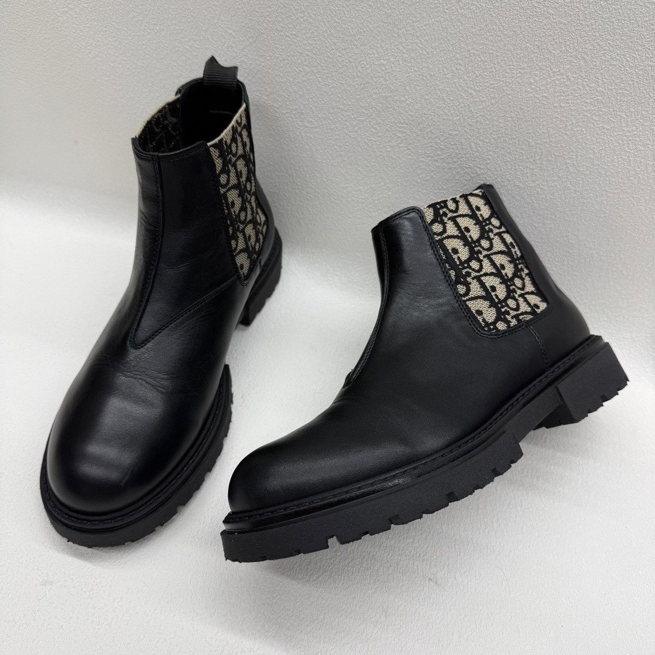 Dior Dior Oblique Chelsea Boots Size 35 Size US 4 / IT 34 - 9 Thumbnail
