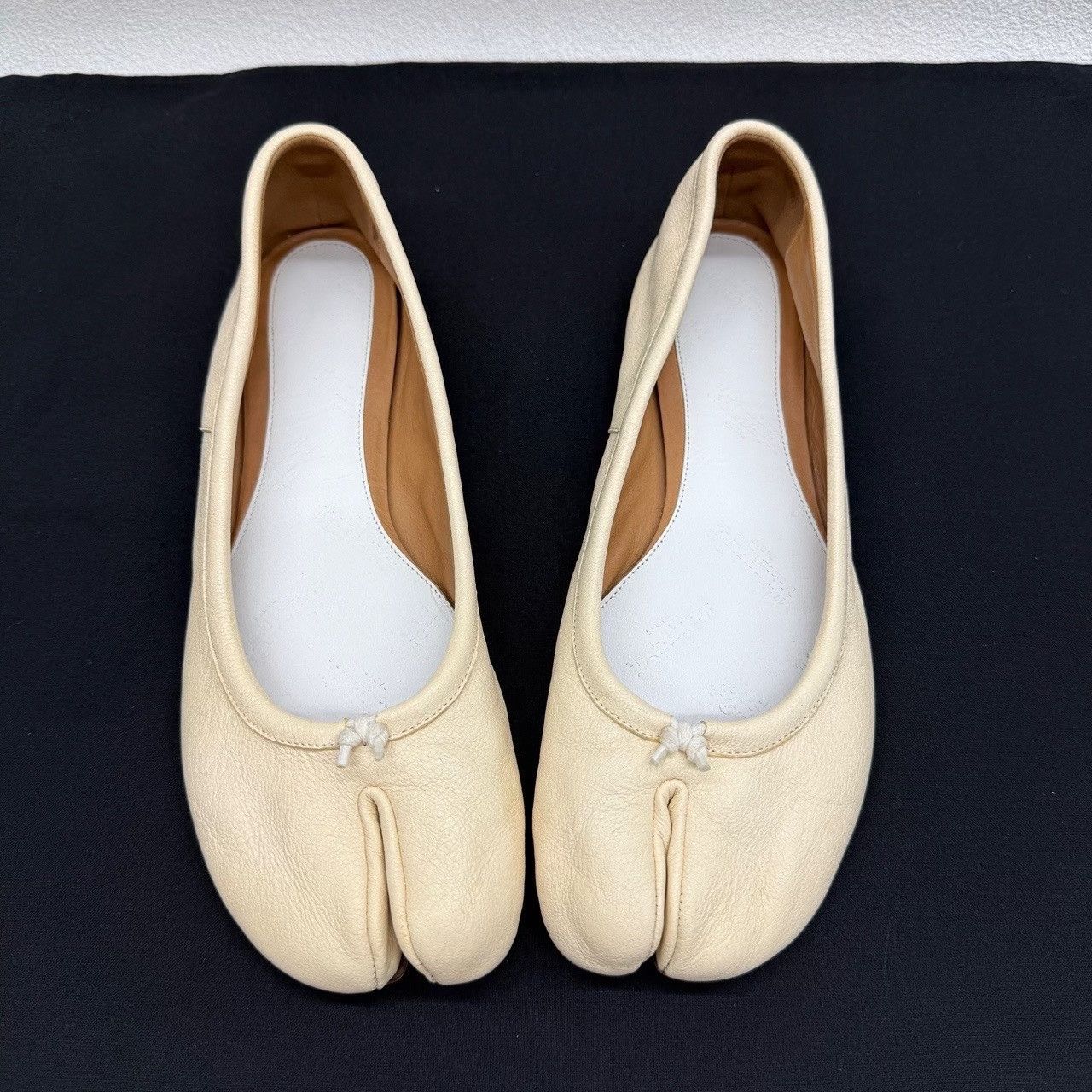Maison Margiela Maison Margiela Tabi Leather Ballet Flats Size 37.5 Size US 7.5 / IT 37.5 - 10 Thumbnail