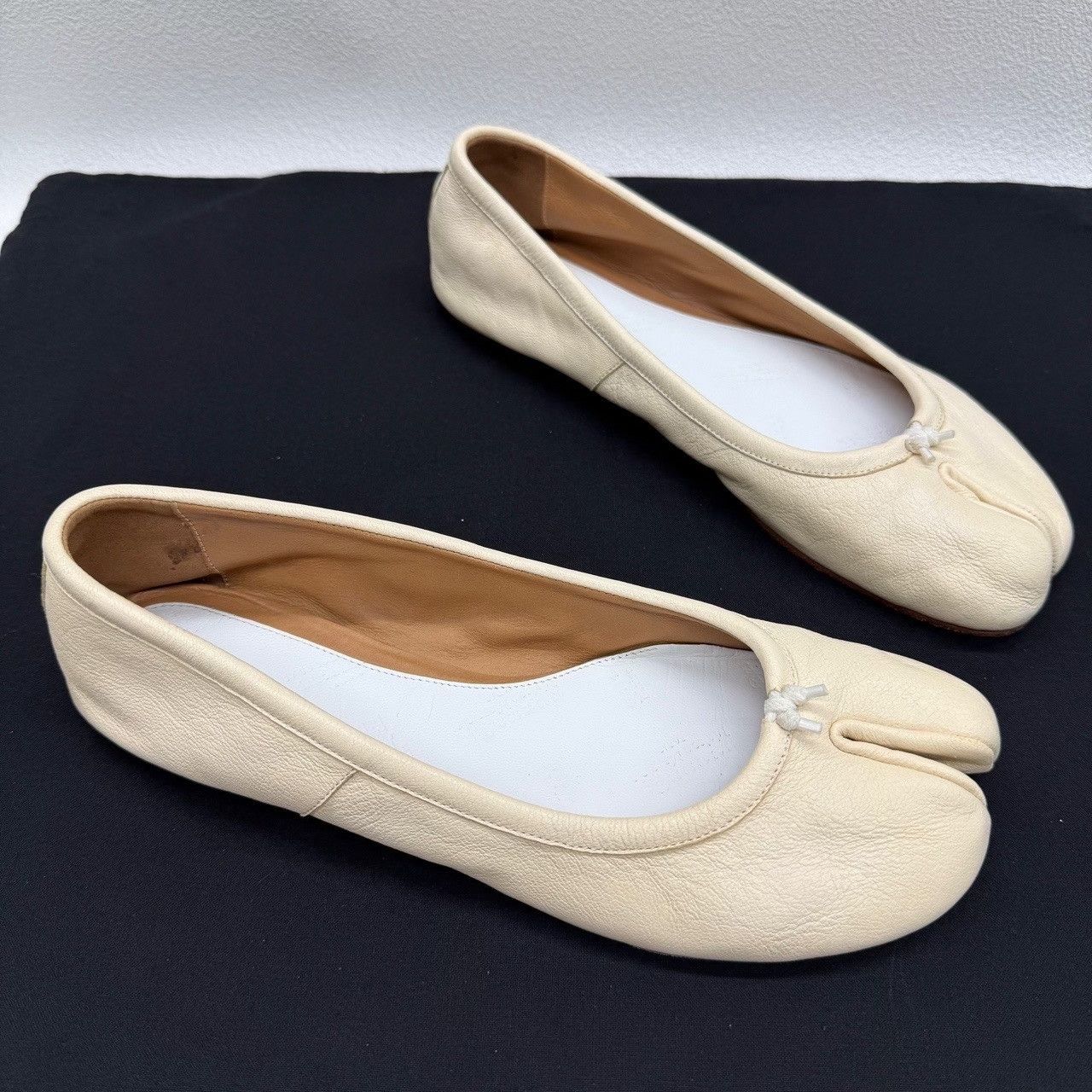 Maison Margiela Maison Margiela Tabi Leather Ballet Flats Size 37.5 Size US 7.5 / IT 37.5 - 4 Thumbnail