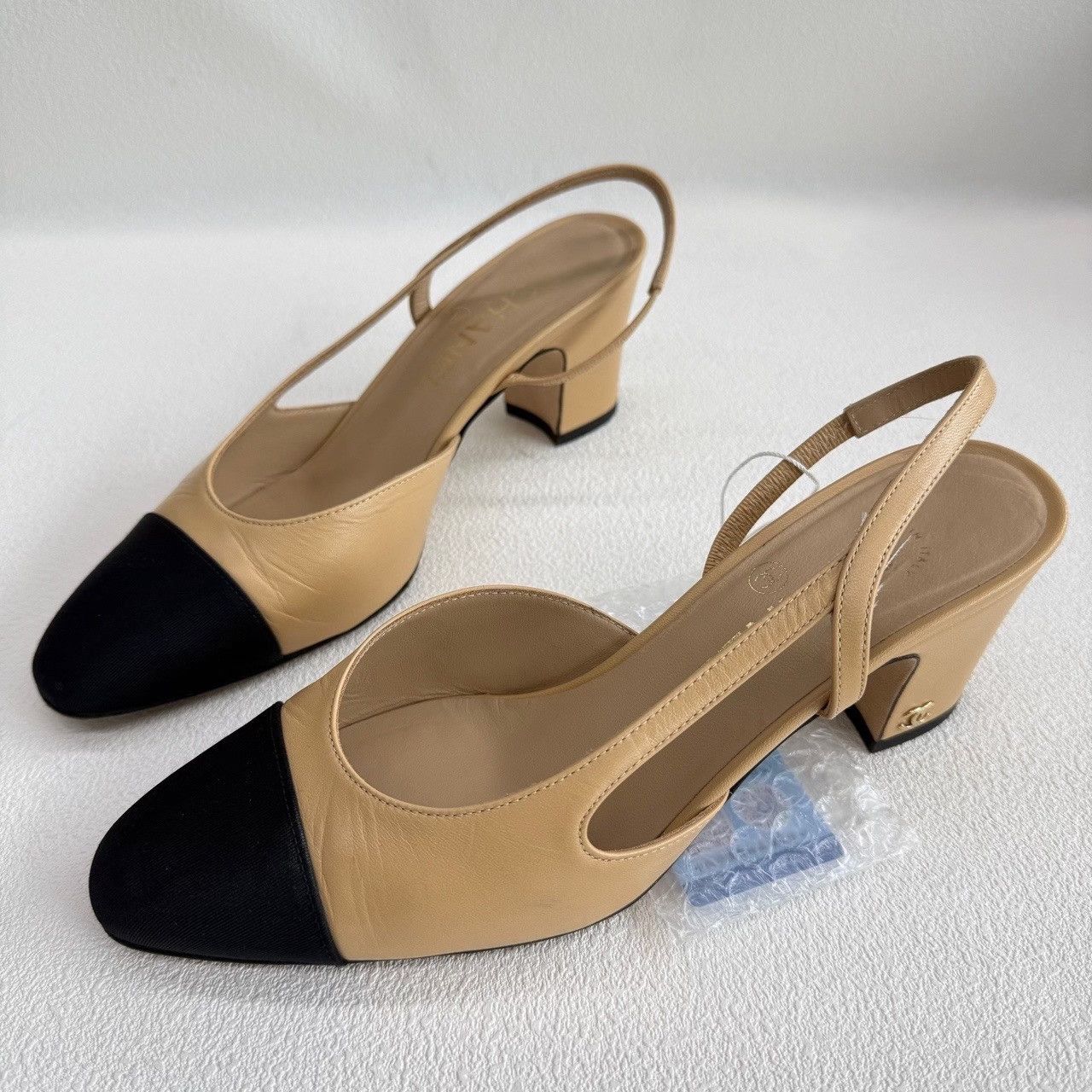 Chanel Chanel Beige Black Slingback Heels Size 37 Size US 6 / IT 36 - 2 Thumbnail