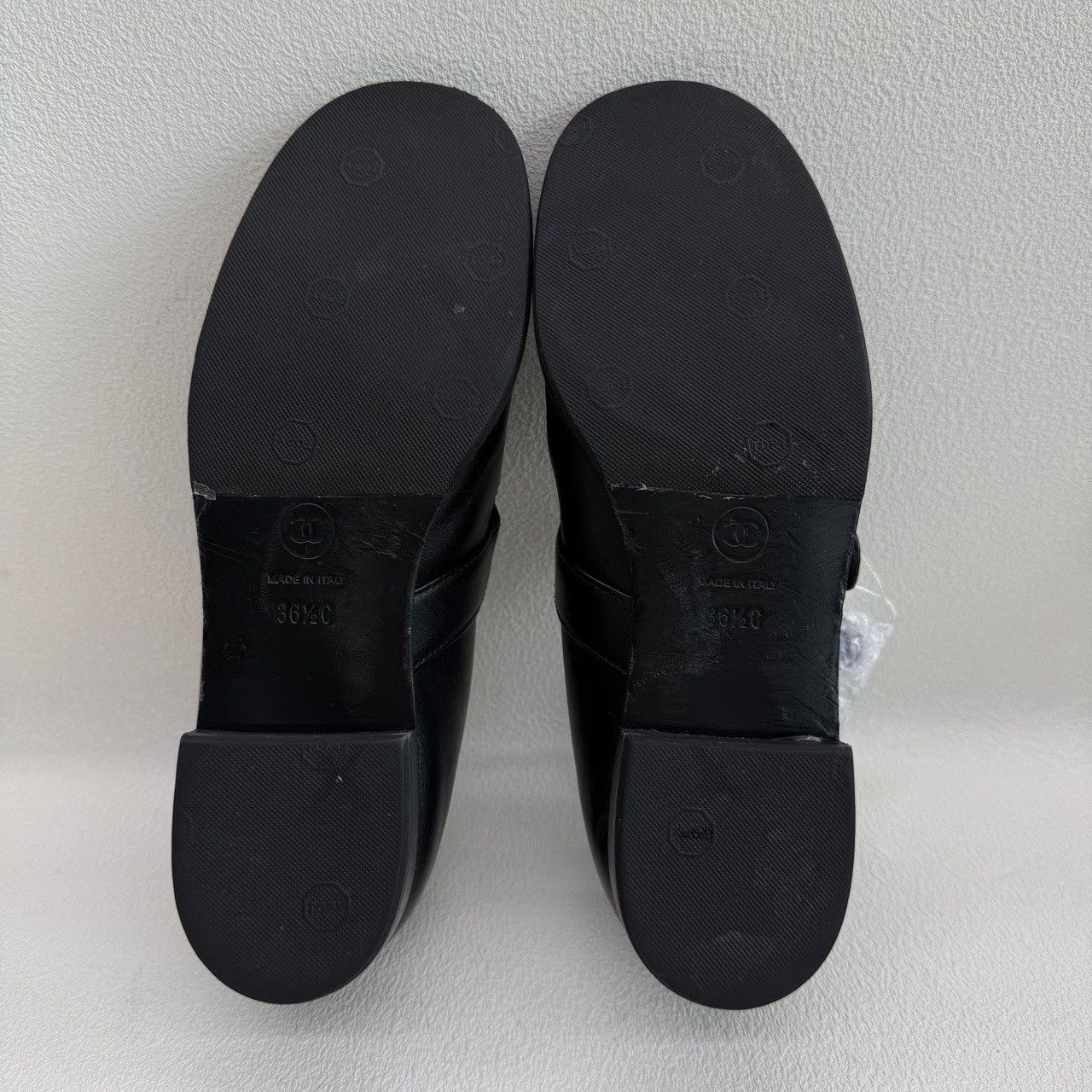 Chanel Chanel CC Logo Mary Jane Flats Black Size 36.5 Size US 6.5 / IT 36.5 - 8 Thumbnail