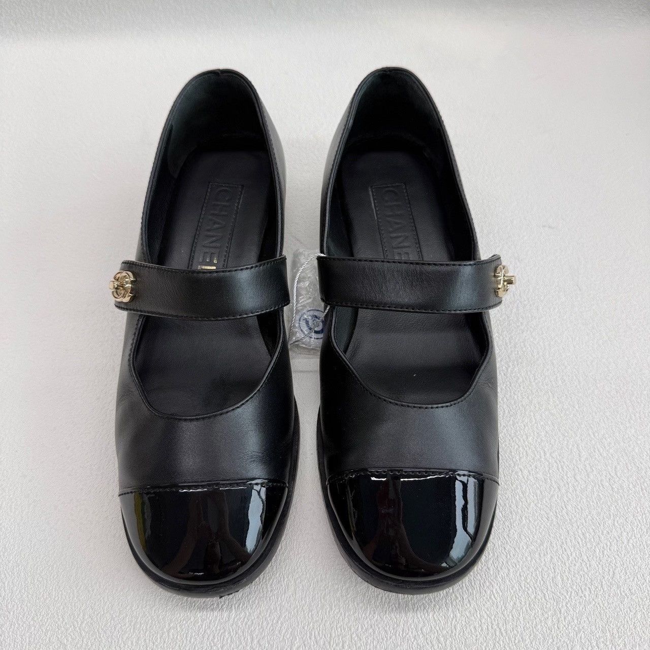 Chanel Chanel CC Logo Mary Jane Flats Black Size 36.5 Size US 6.5 / IT 36.5 - 3 Thumbnail