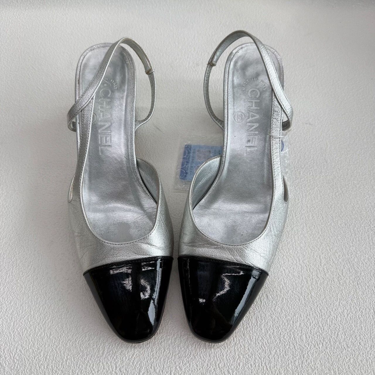 Chanel Chanel Silver Black Cap Toe Slingback Heels Size 36 Size US 6 / IT 36 - 10 Thumbnail