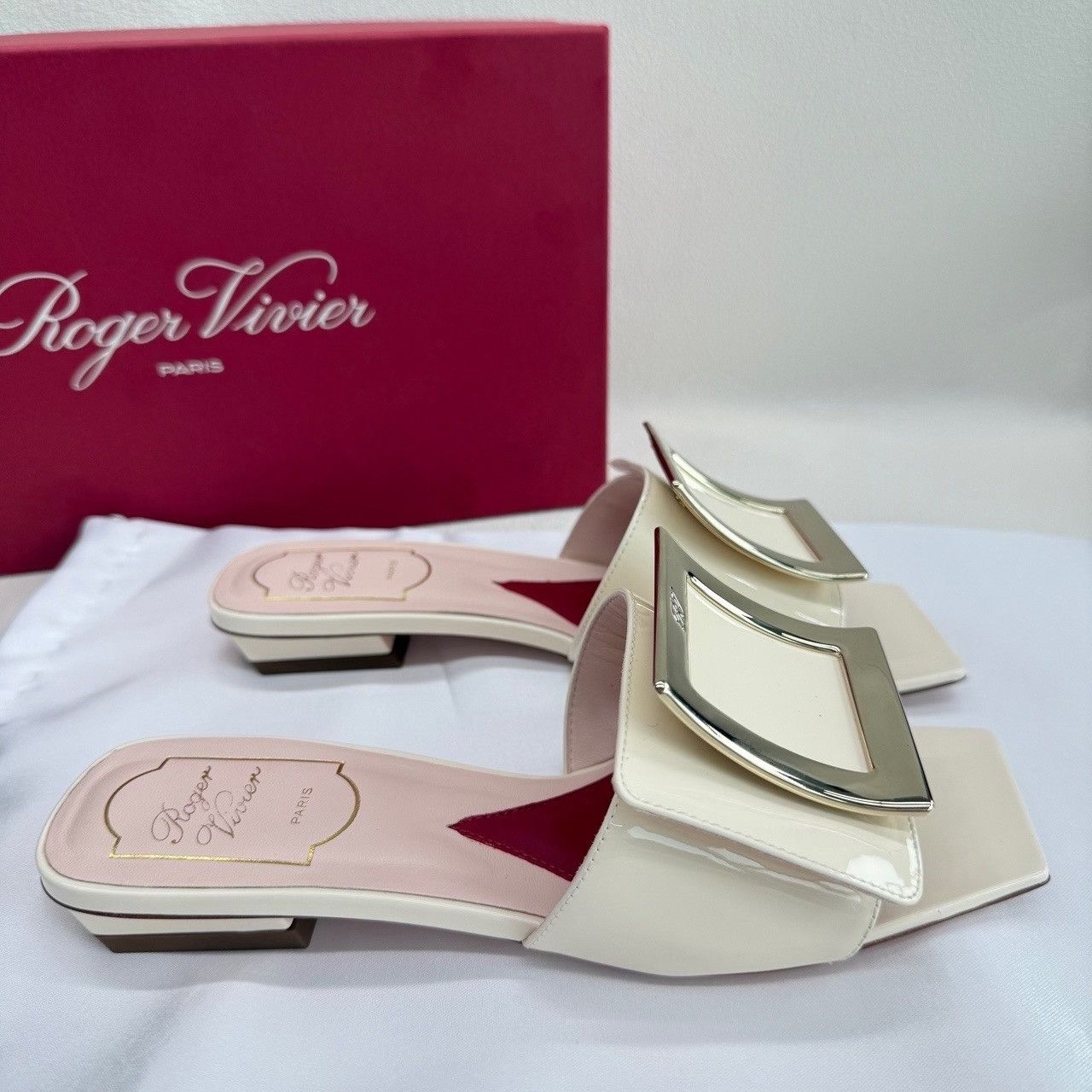 Roger Vivier Roger Vivier Square Buckle Sandals Size 35 Size US 5 / IT 35 - 5 Thumbnail