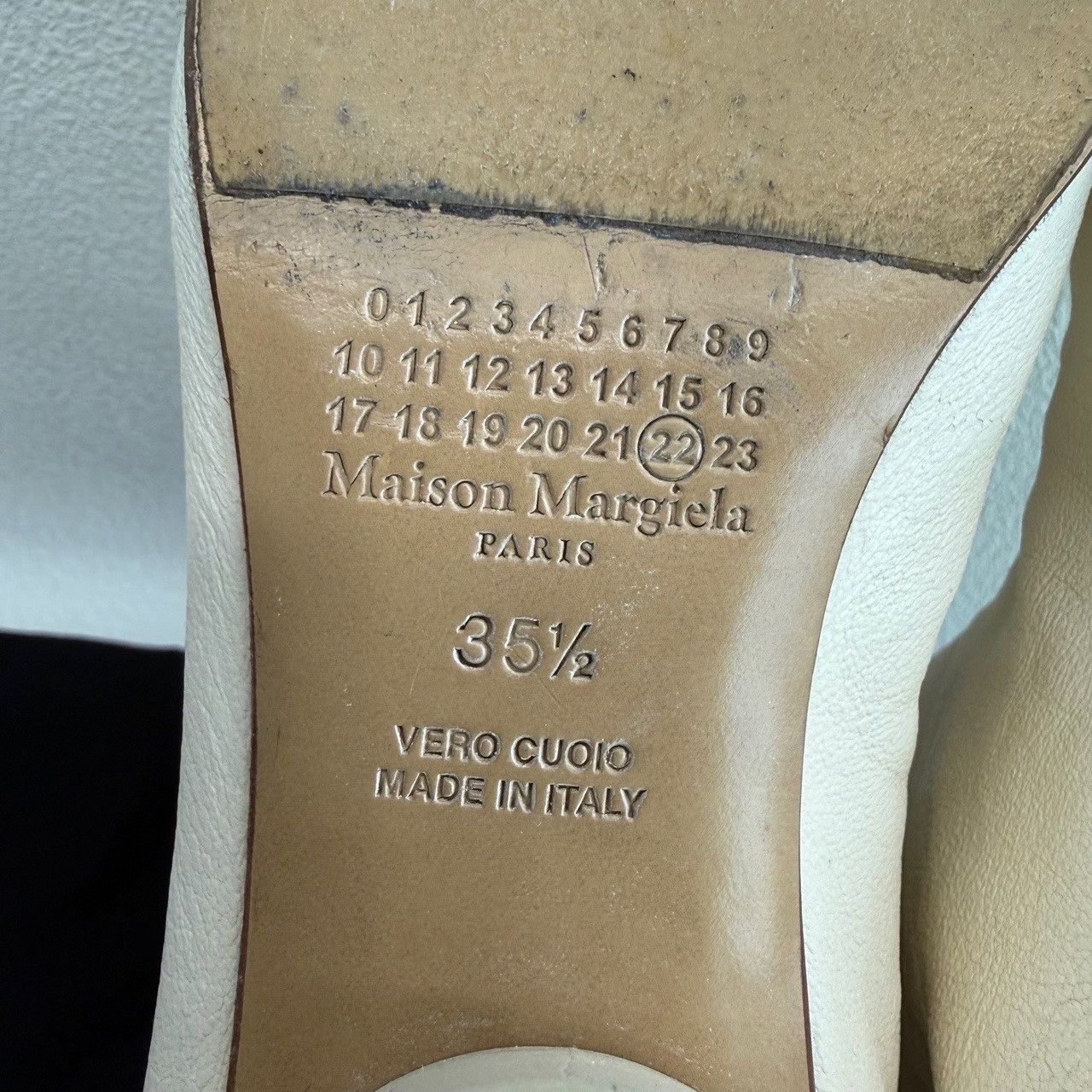 Maison Margiela Maison Margiela White Tabi Boots Size 35.5 Size US 5.5 / IT 35.5 - 9 Thumbnail