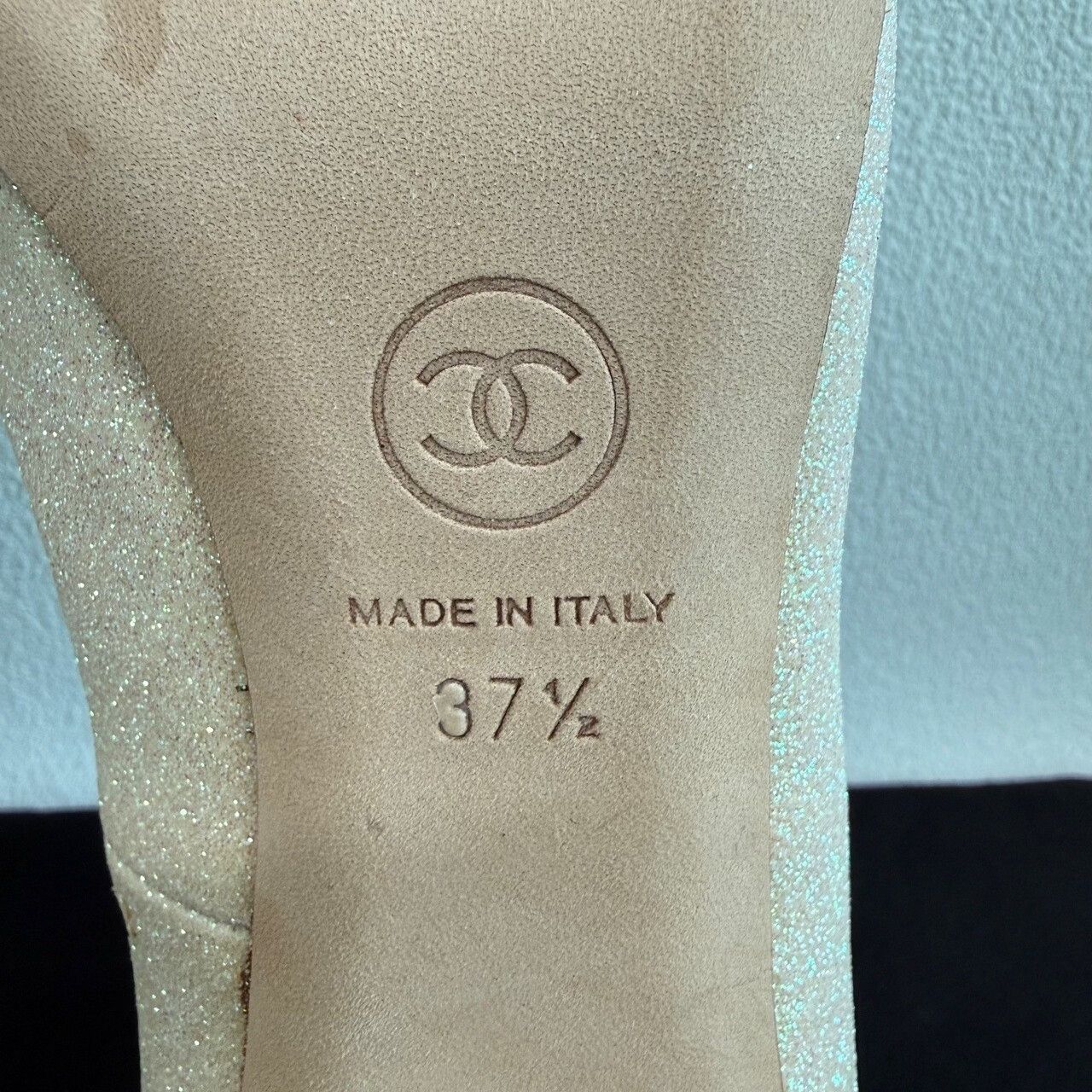 Chanel Chanel Glitter Camellia Heels Size 37.5 Size US 7.5 / IT 37.5 - 9 Thumbnail
