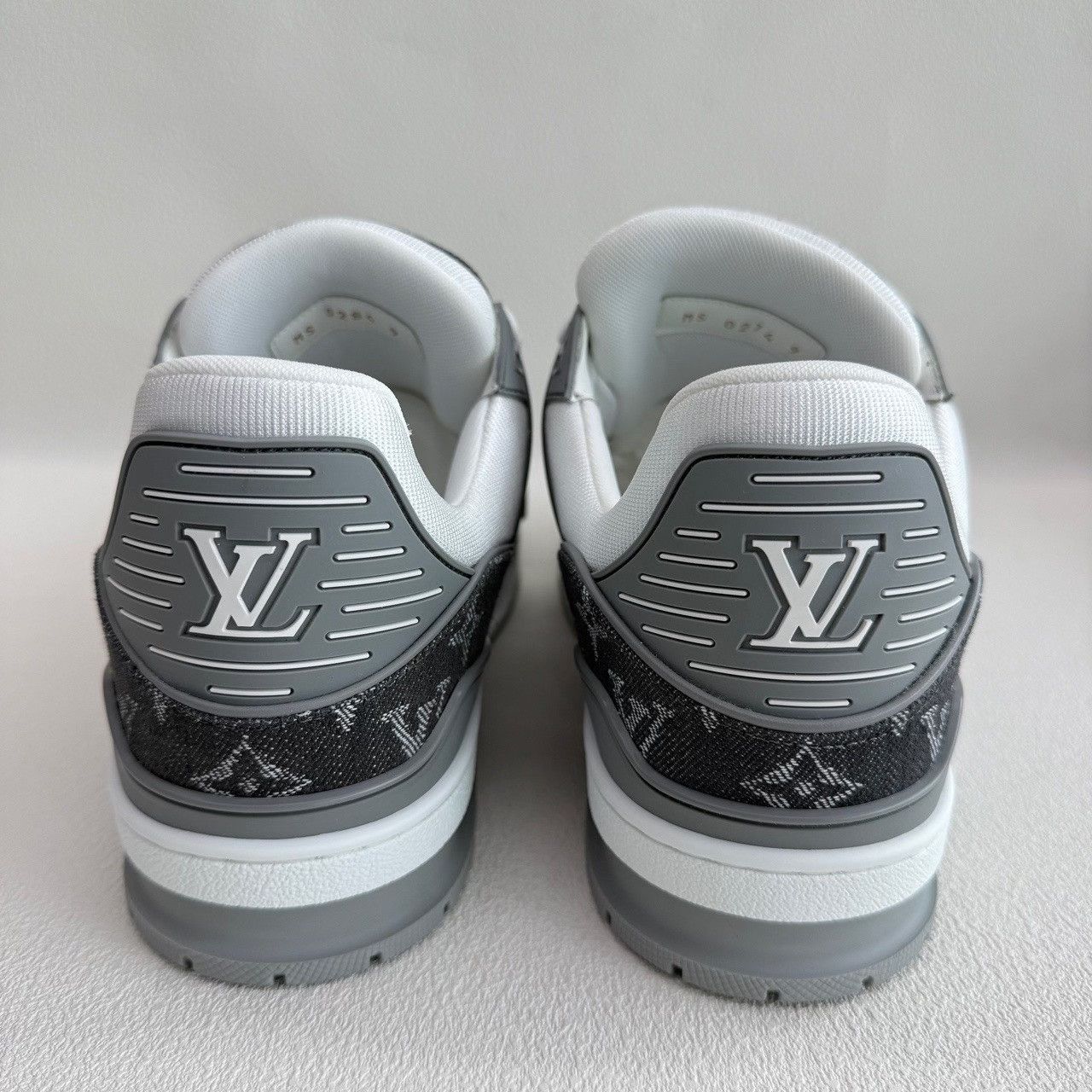 Louis Vuitton Louis Vuitton Monogram Denim Trainer Sneaker US 10 Size US 10 / EU 43 - 7 Thumbnail