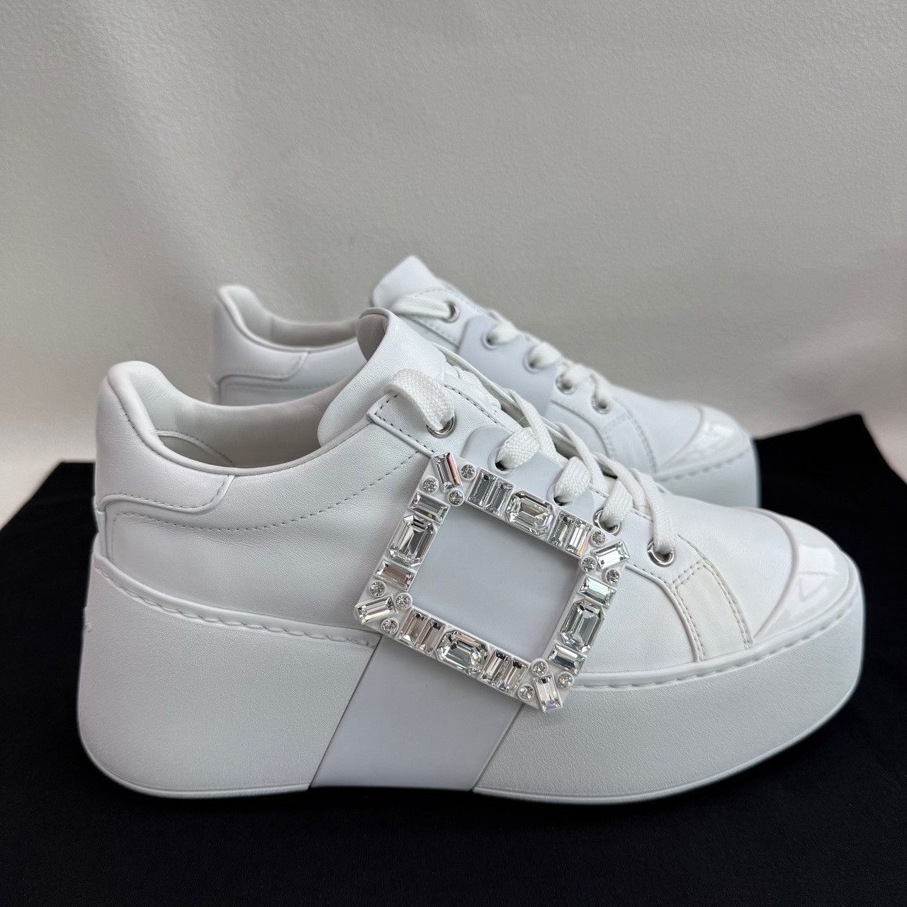 Roger Vivier Roger Vivier Viv' Skate Crystal Buckle Sneakers Size 36.5 Size US 6.5 / IT 36.5 - 5 Thumbnail